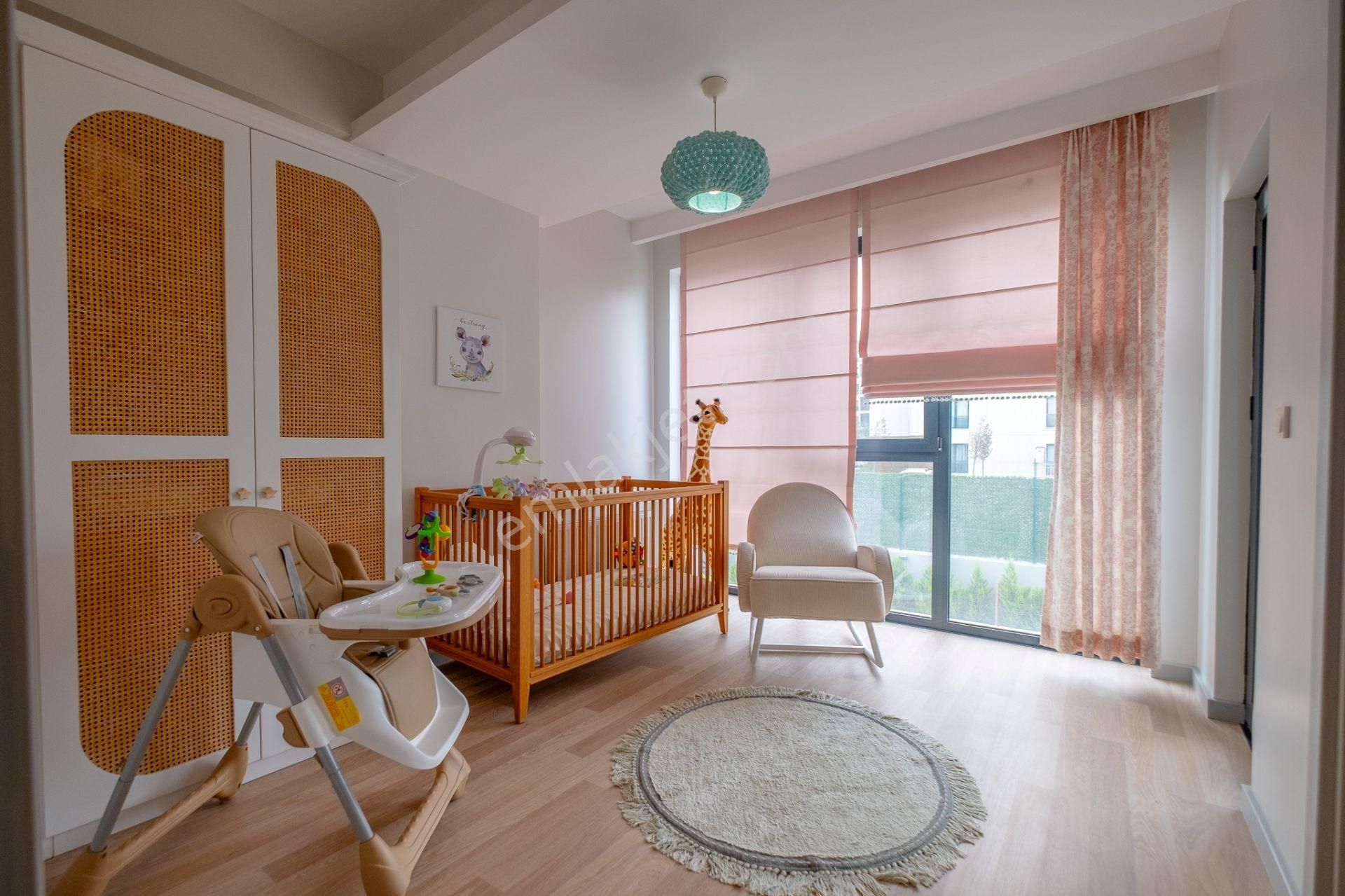 Bahçeşehir'de Senet Vadeli Satılık 4+2 Villa Müstakil Yaşam İmkanı - Görsel 17