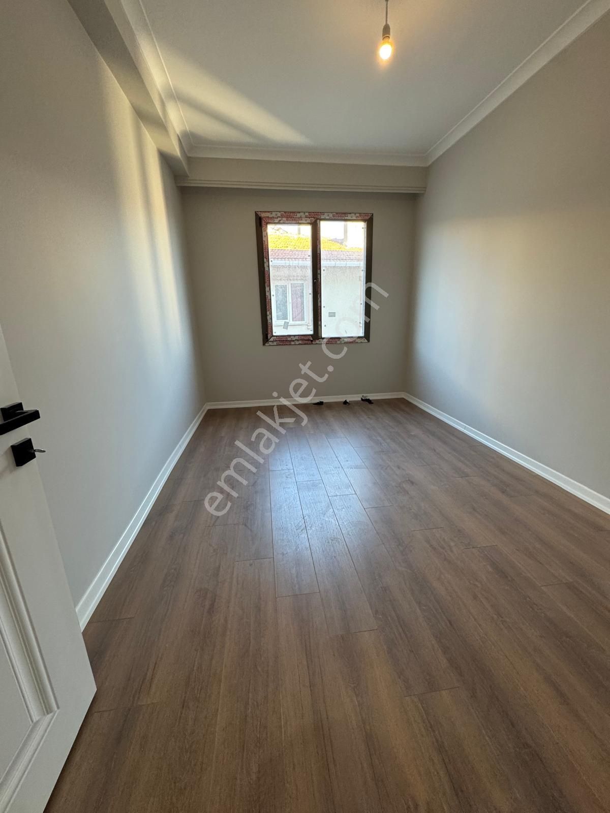 Avcılar Cihangirde Harika Malzemelere Sahip Geniş Kullanışlı 2+1 Daire - Görsel 17