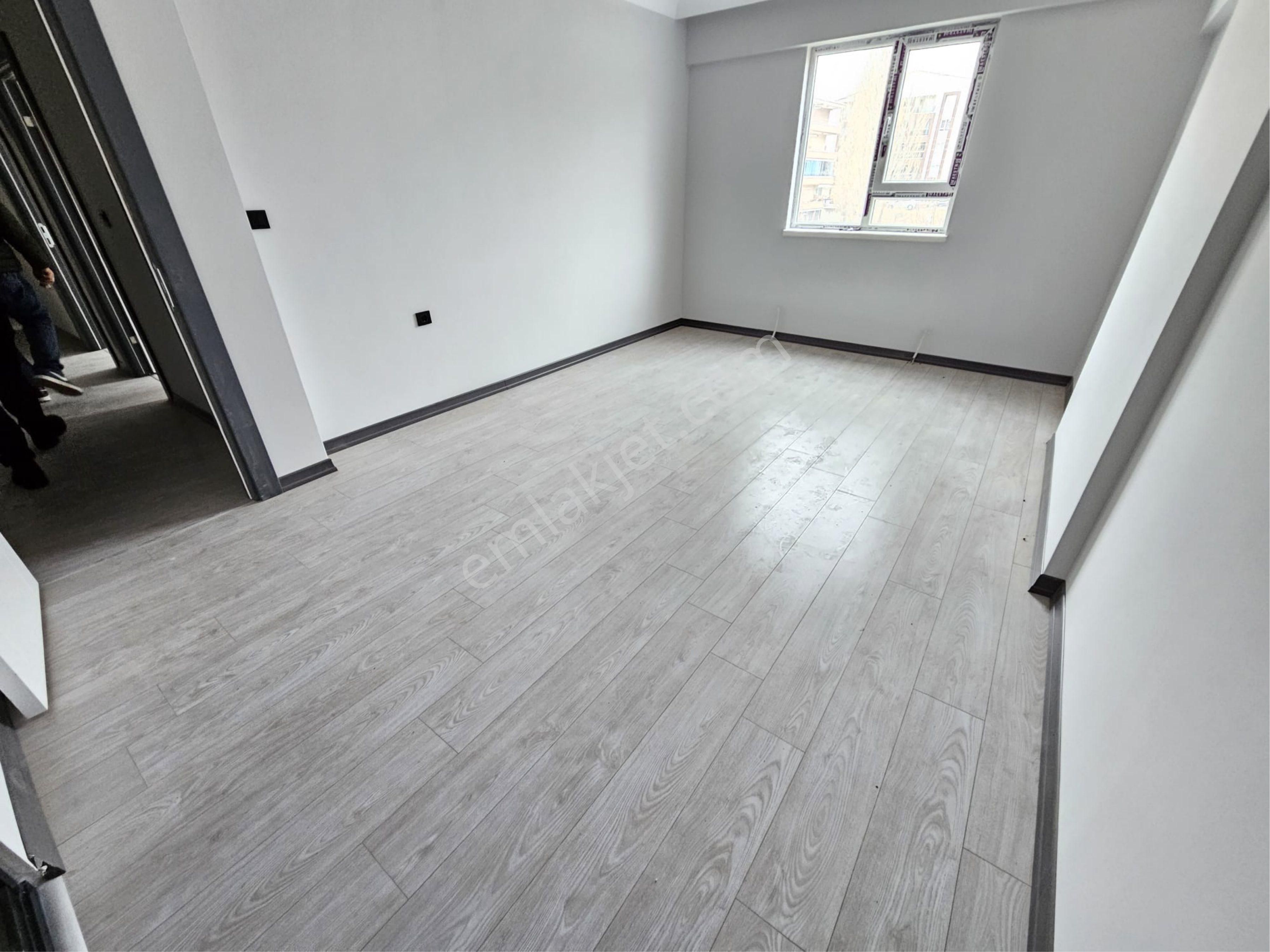 Mehmet Ali Taylan Emlak İnşaattan Karapürçek Mah. 4+1 Yerden Isıtmalı Satilik Daire - Görsel 13