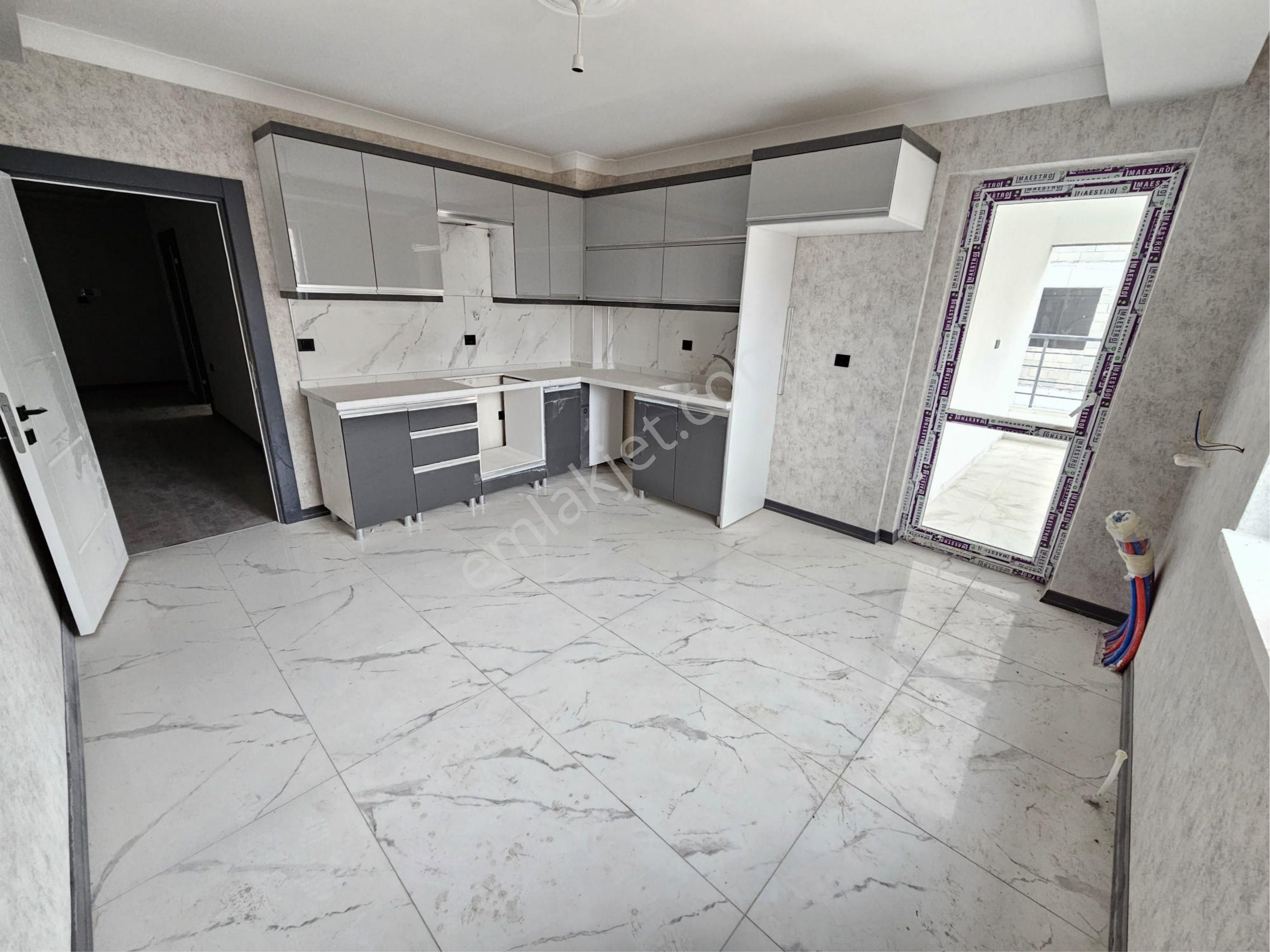 Mehmet Ali Taylan Emlak İnşaattan Karapürçek Mah. 4+1 Yerden Isıtmalı Satilik Daire - Görsel 3