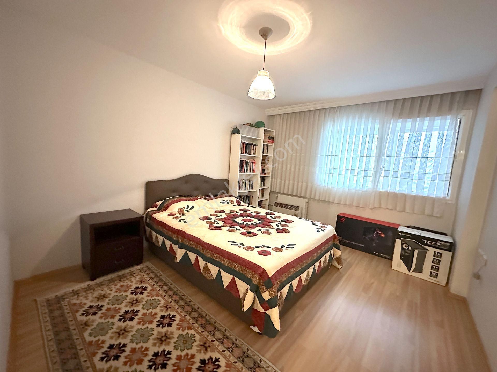 Güzelyalı Mithatpaşa Cadde Üzeri Satılık Geniş 3+1 Fırsat Daire - Görsel 25