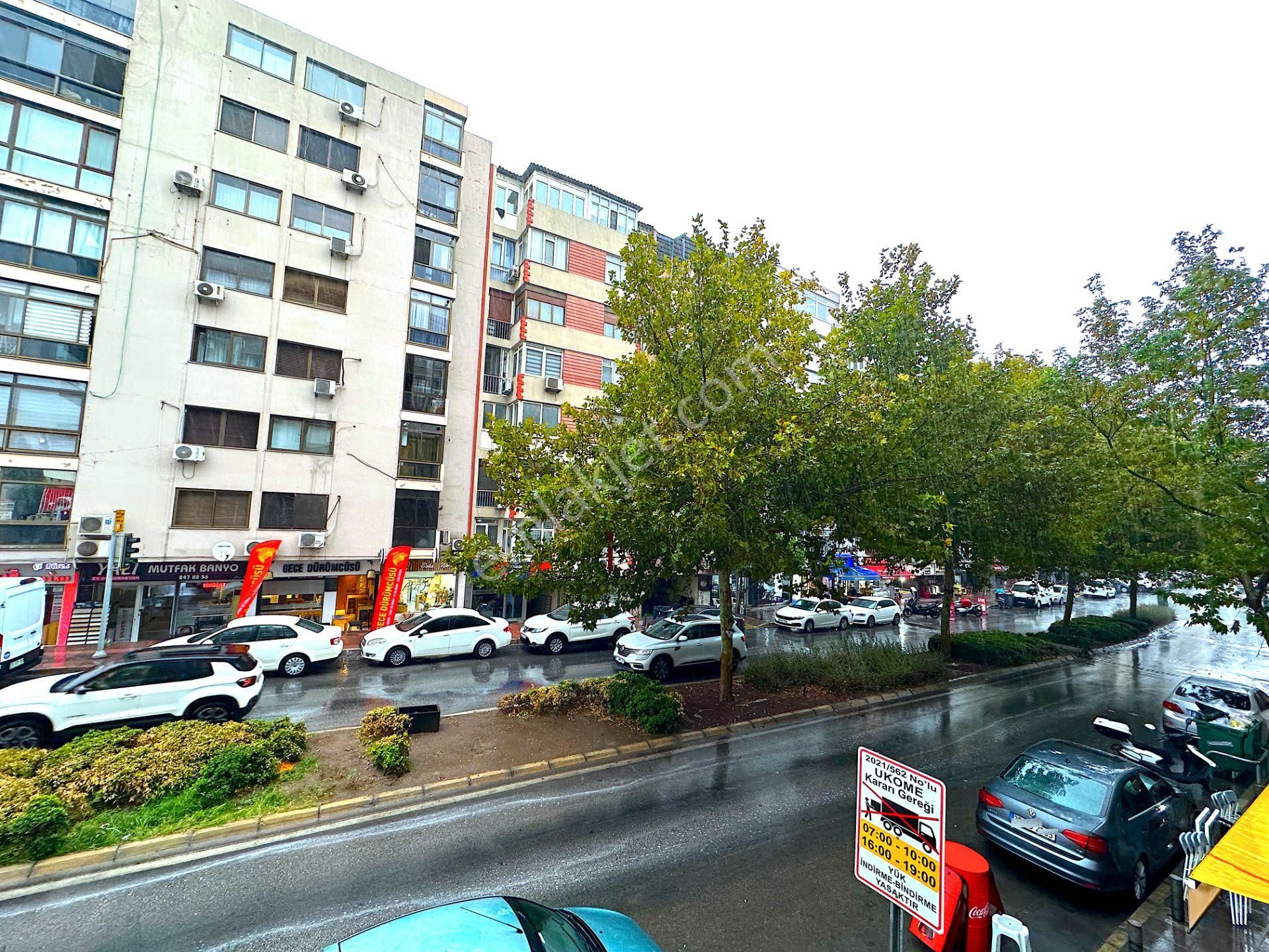 Güzelyalı Mithatpaşa Cadde Üzeri Satılık Geniş 3+1 Fırsat Daire - Görsel 10