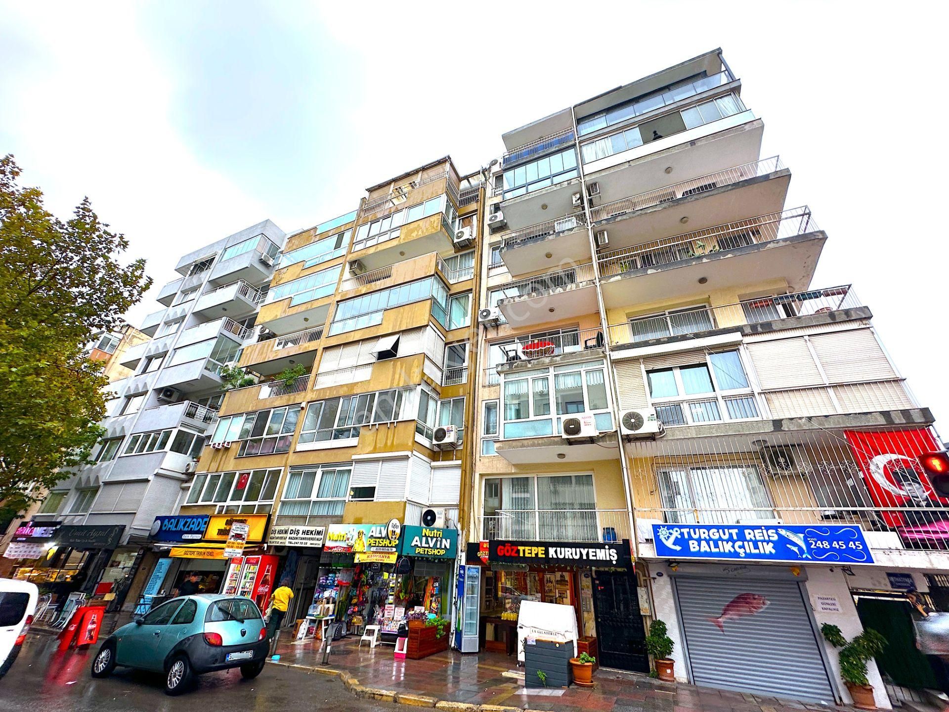 Güzelyalı Mithatpaşa Cadde Üzeri Satılık Geniş 3+1 Fırsat Daire - Görsel 2