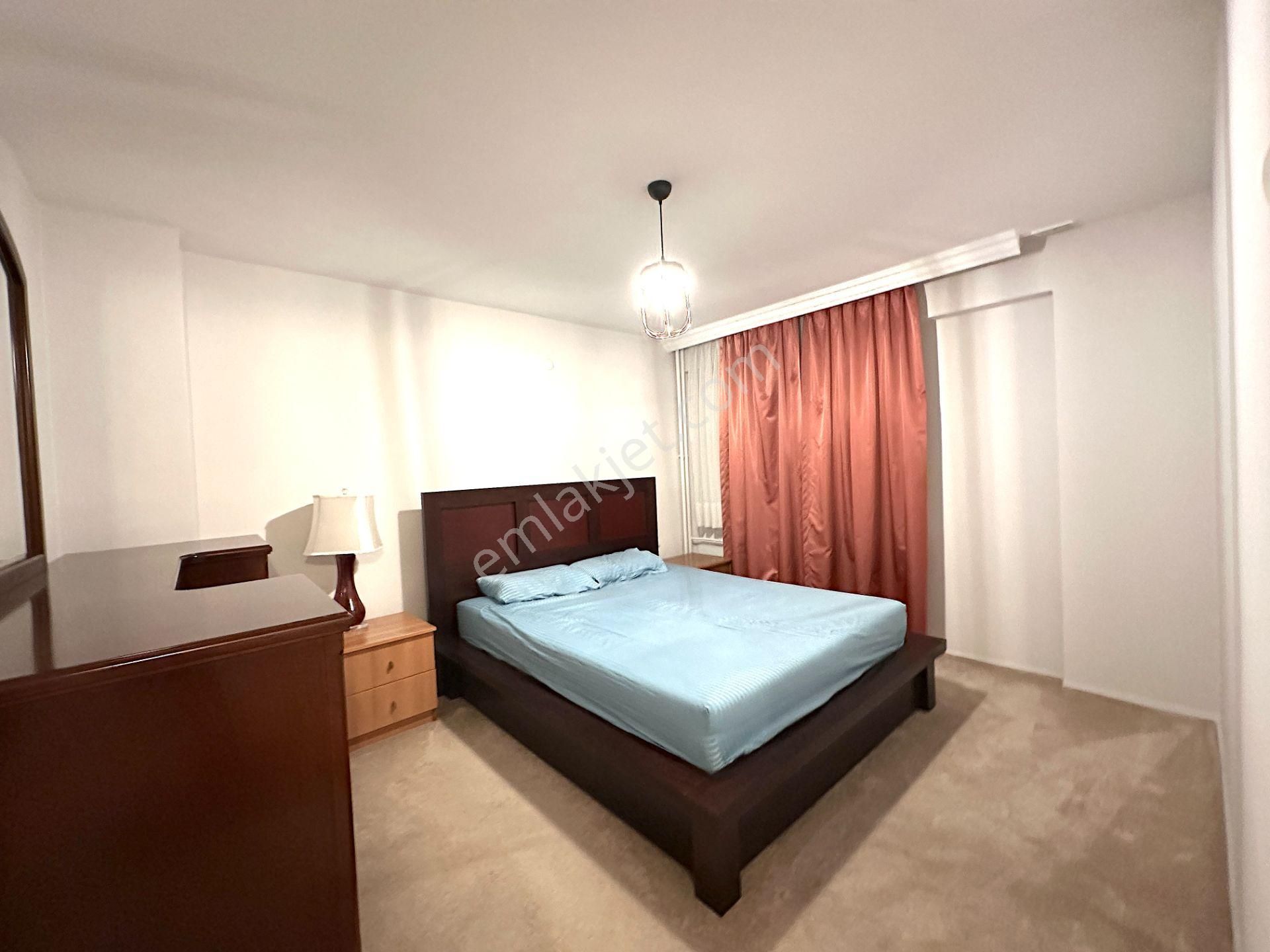 Güzelyalı Mithatpaşa Cadde Üzeri Satılık Geniş 3+1 Fırsat Daire - Görsel 28