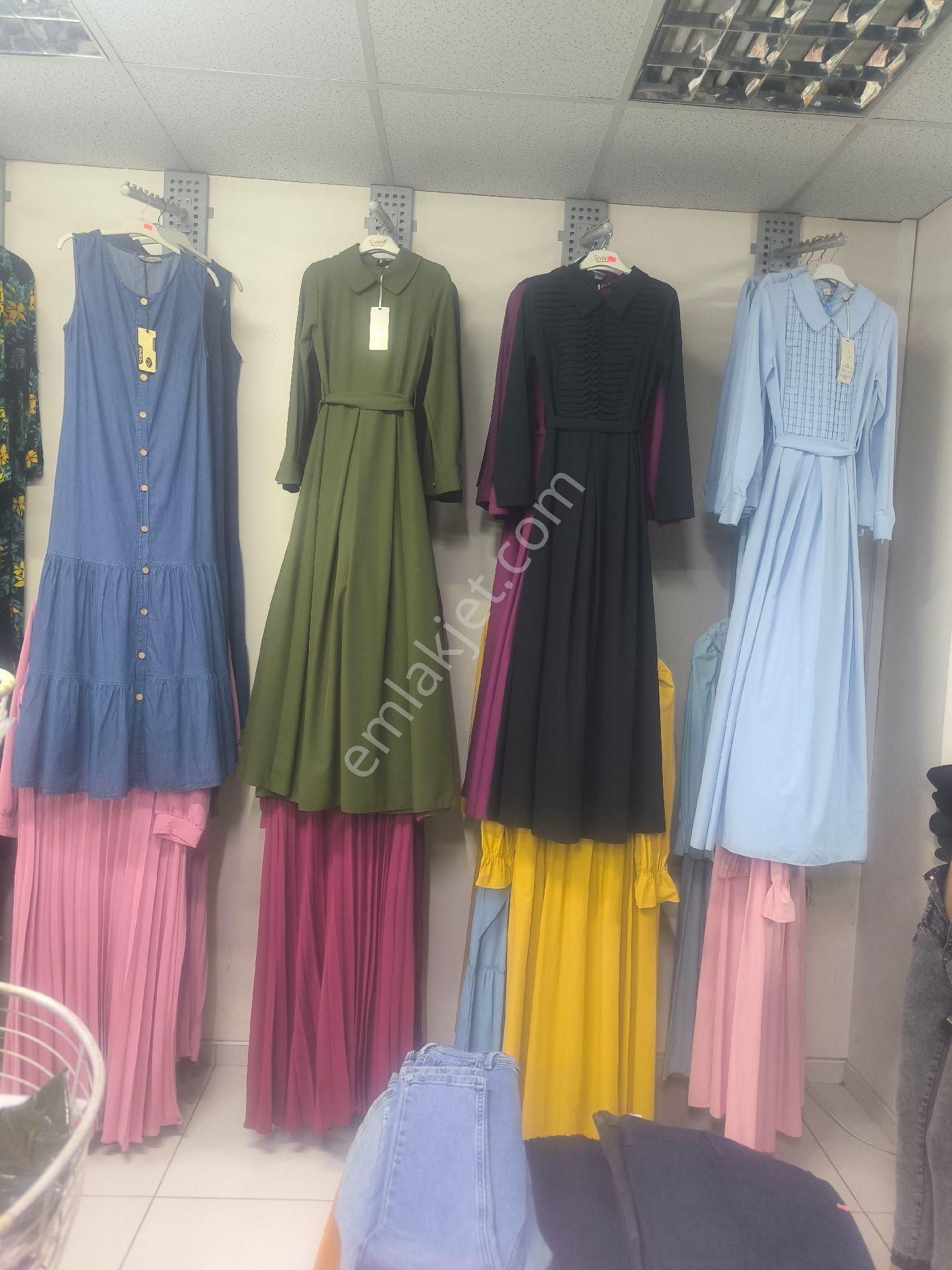 Pendik Çamçeşme De Cadde Üzerinde Devren Satılık Giyim Mağazası - Görsel 7