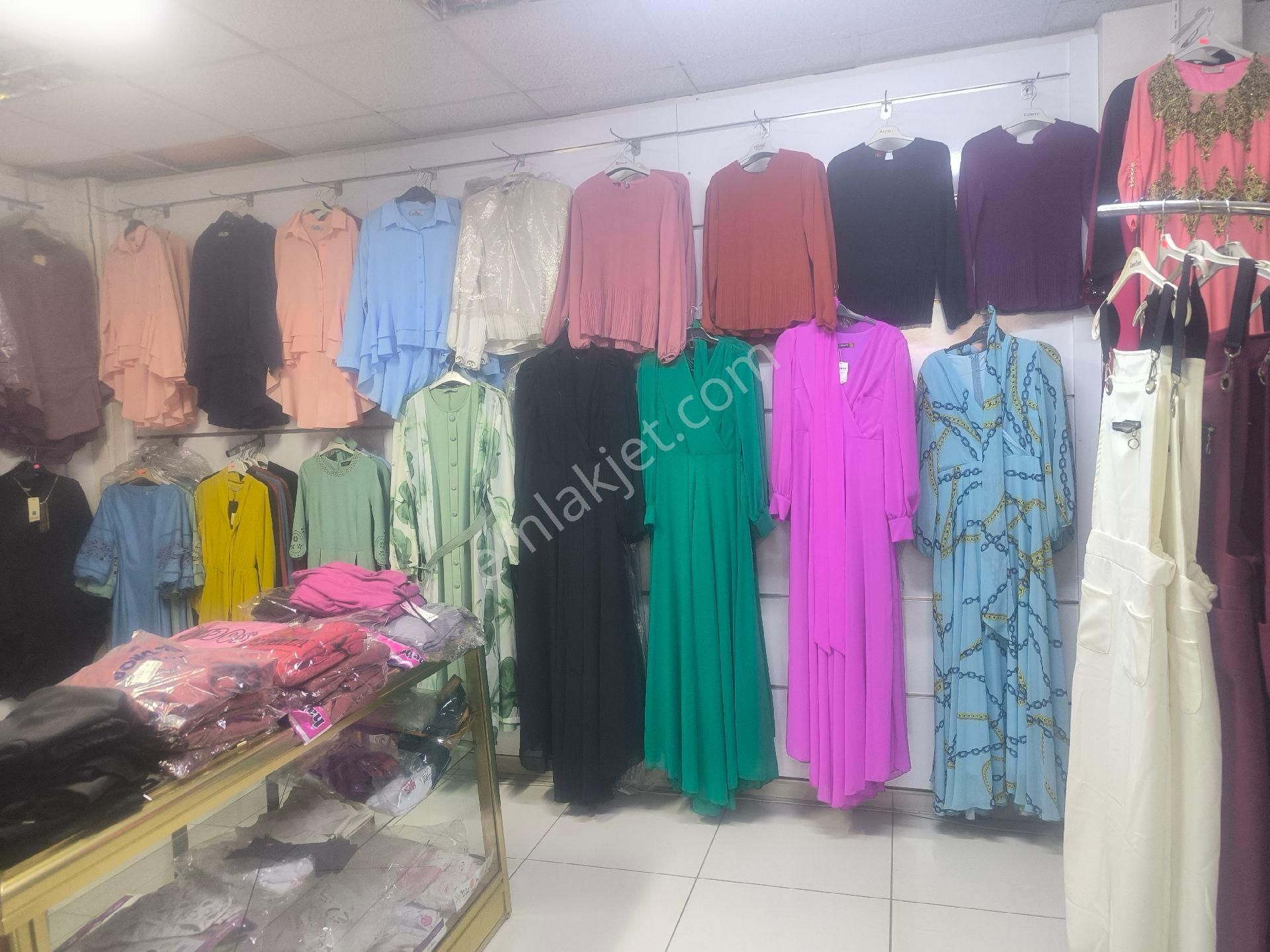 Pendik Çamçeşme De Cadde Üzerinde Devren Satılık Giyim Mağazası - Görsel 28