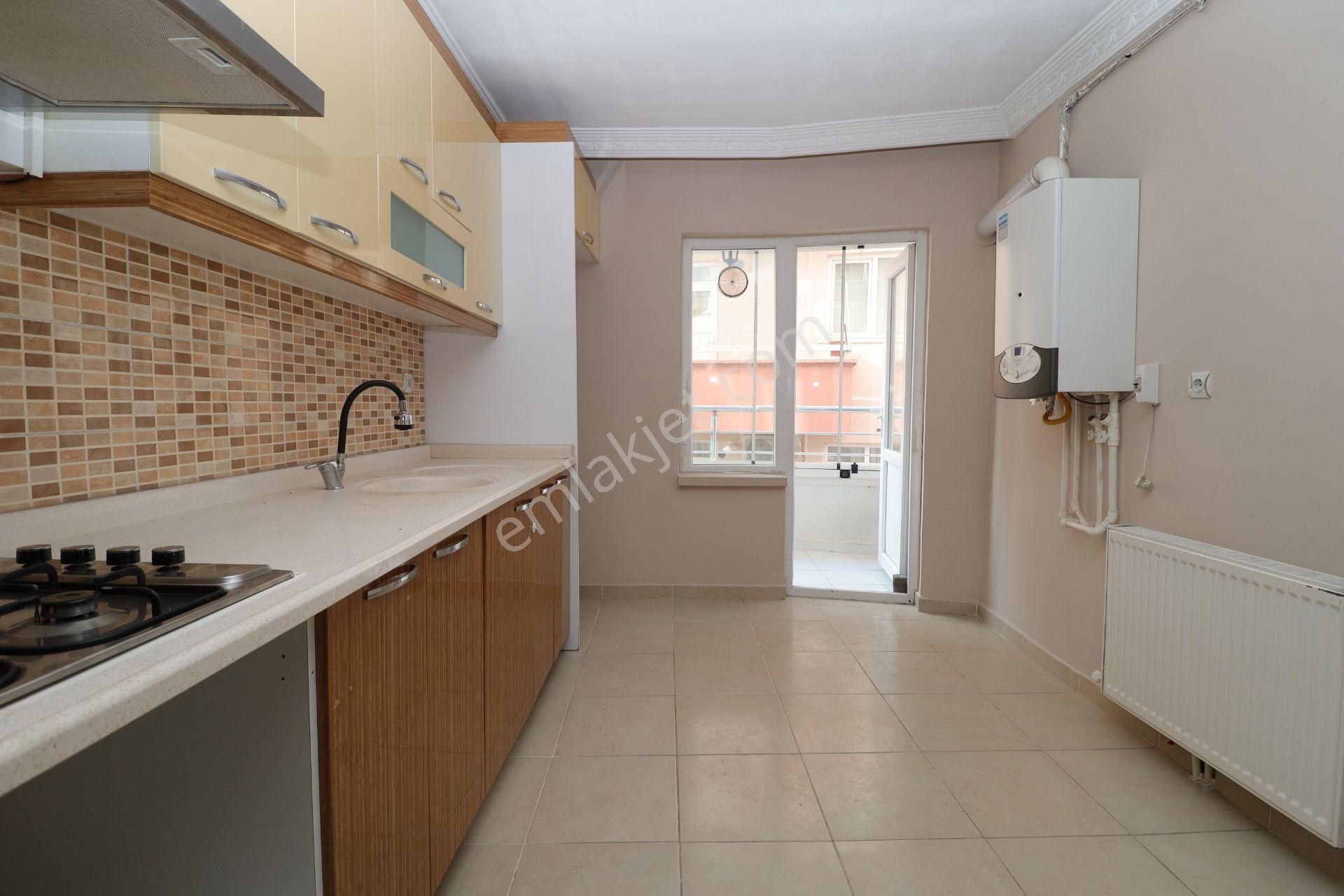 Akif'ten Elvankent Topçu'da Asansörlü Arakat 3+1 Kiralık Daire - Görsel 15