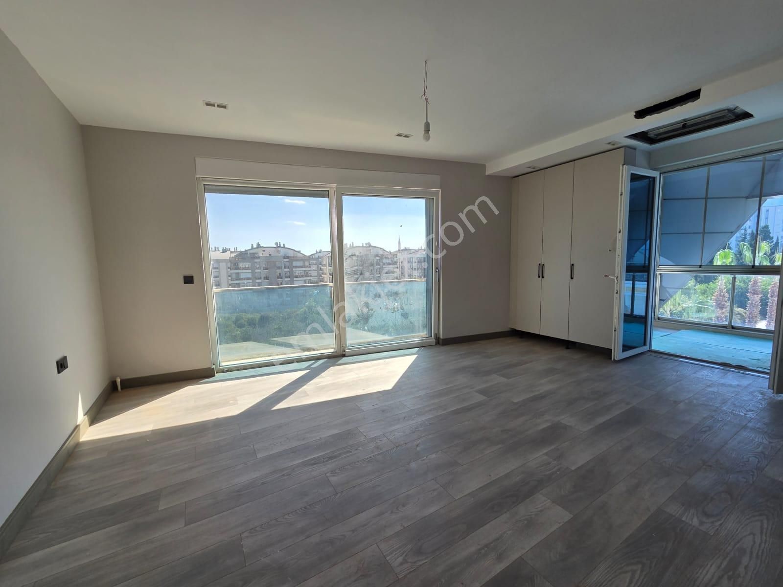 Hurma'da, Melda Palace'da, Satılık 3+1 Dubleks Lüks Daire - Görsel 13