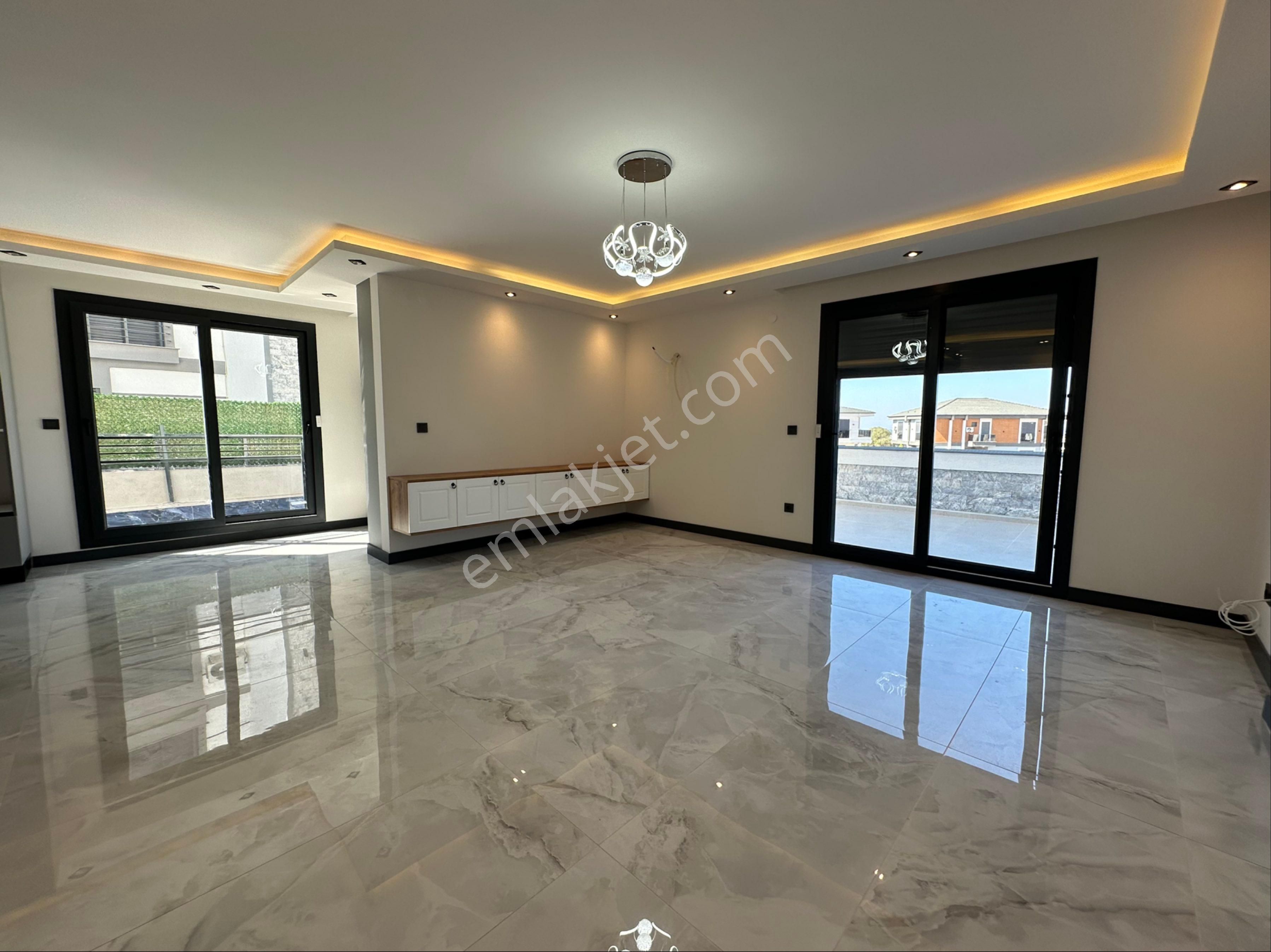 Didimde 3+1 Havuzlu Ultra Lüks Sıfır Villa - Görsel 10