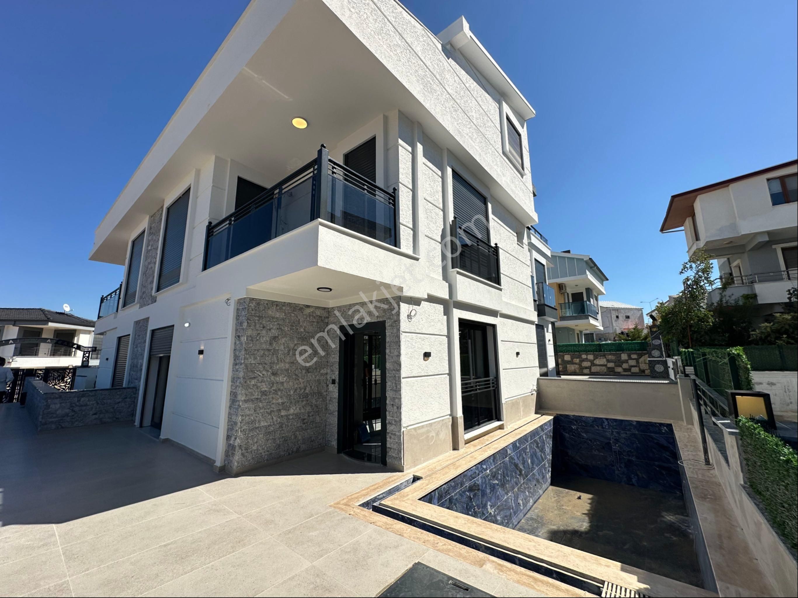 Didimde 3+1 Havuzlu Ultra Lüks Sıfır Villa - Görsel 3