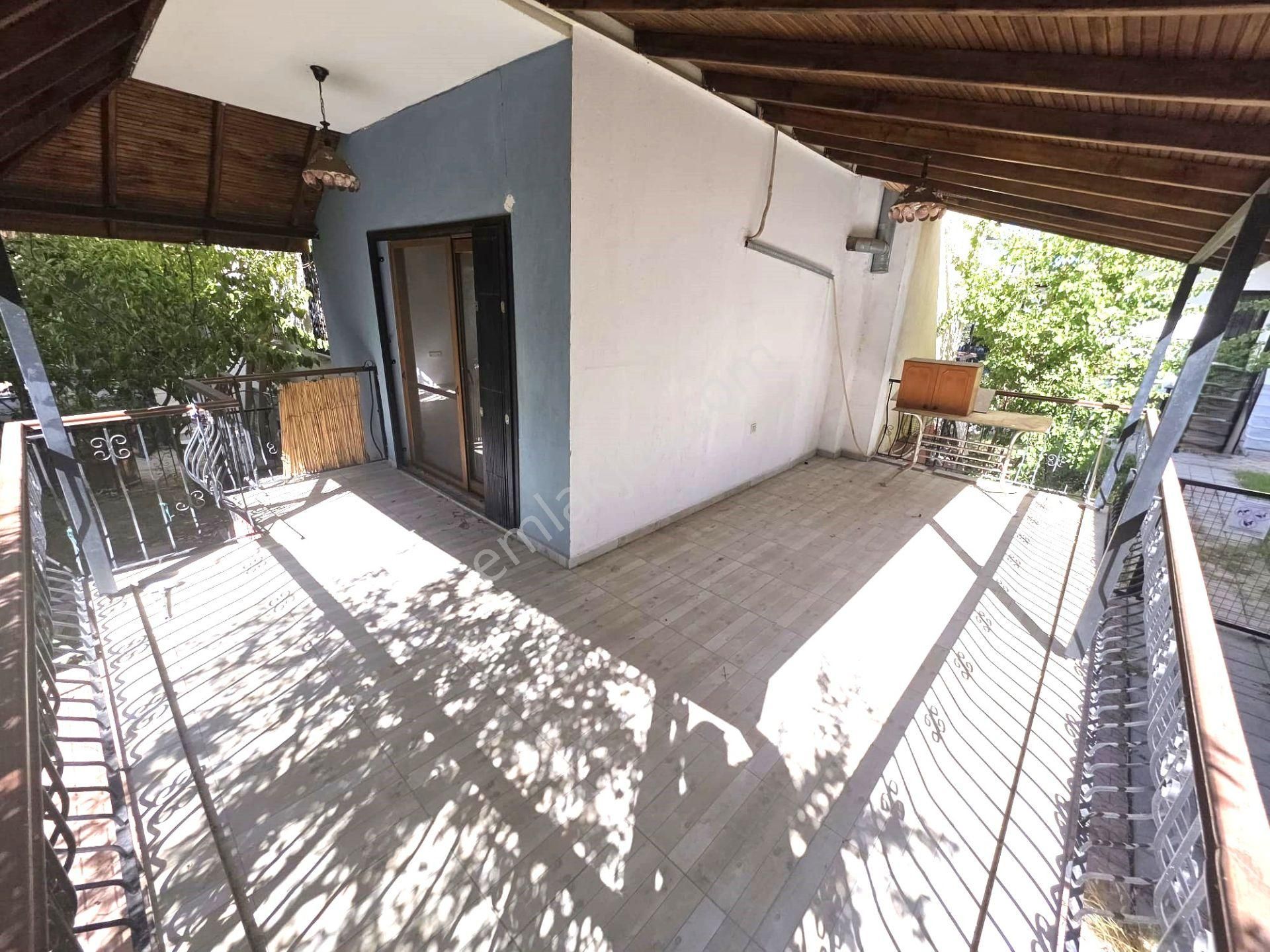 Goldhouse Dan Satılık Yeni Mahalle De Site İçinde Havuzlu 3+1 Villa - Görsel 16