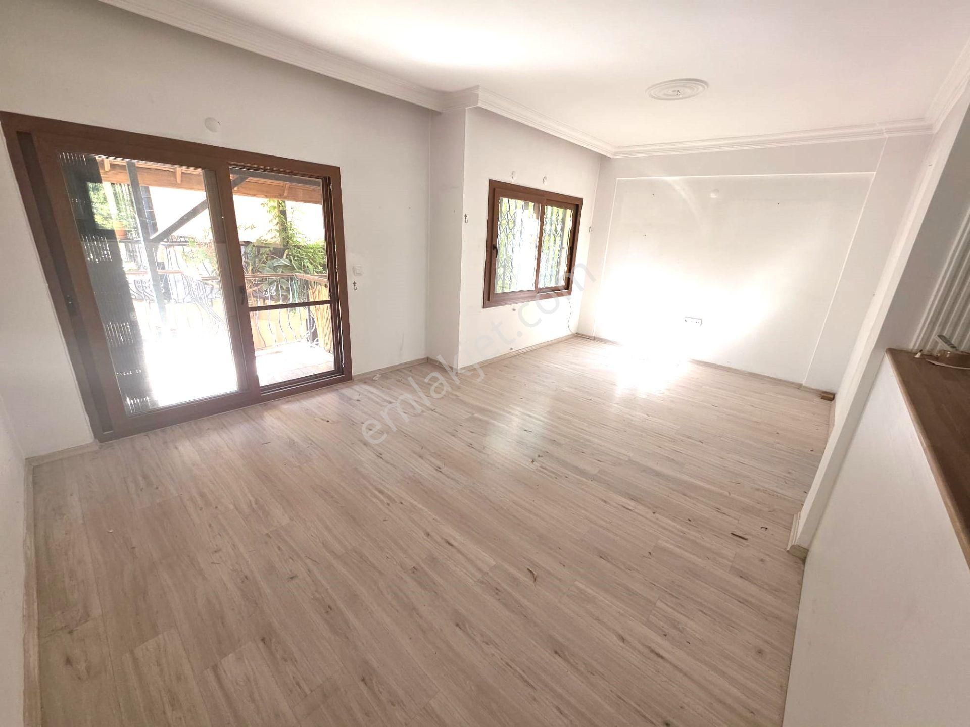 Goldhouse Dan Satılık Yeni Mahalle De Site İçinde Havuzlu 3+1 Villa - Görsel 12