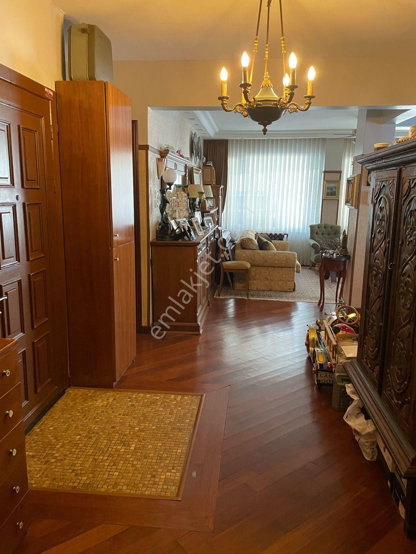 Etilerde 3 + 1 Giriş Katı 130m2 Otoparklı Satılık Daire - Görsel 5