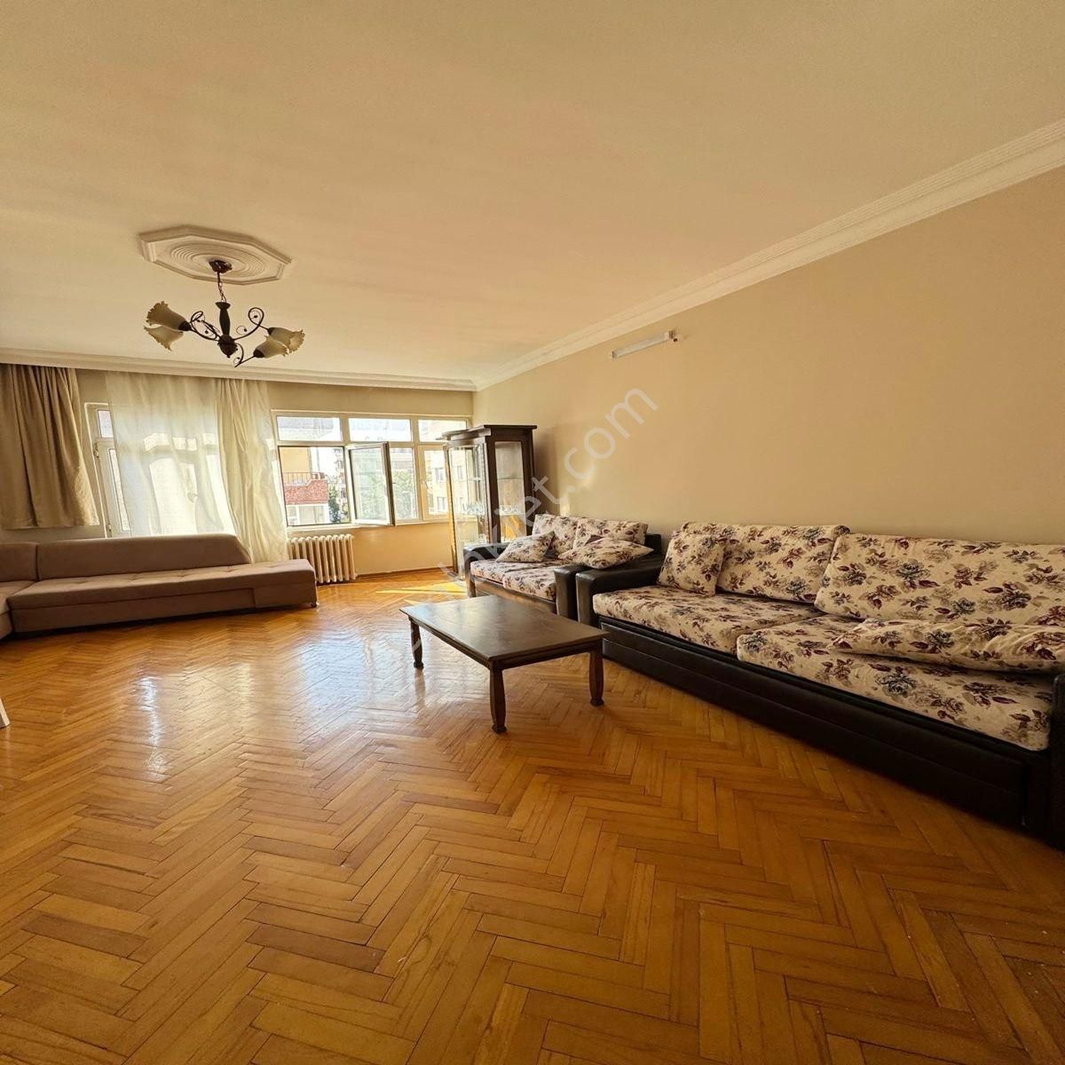 Avcılar Denizköşkler Öğretmenler Caddesinde Mükemmel Fırsat 2+1 Asansörlü Daire - Görsel 8