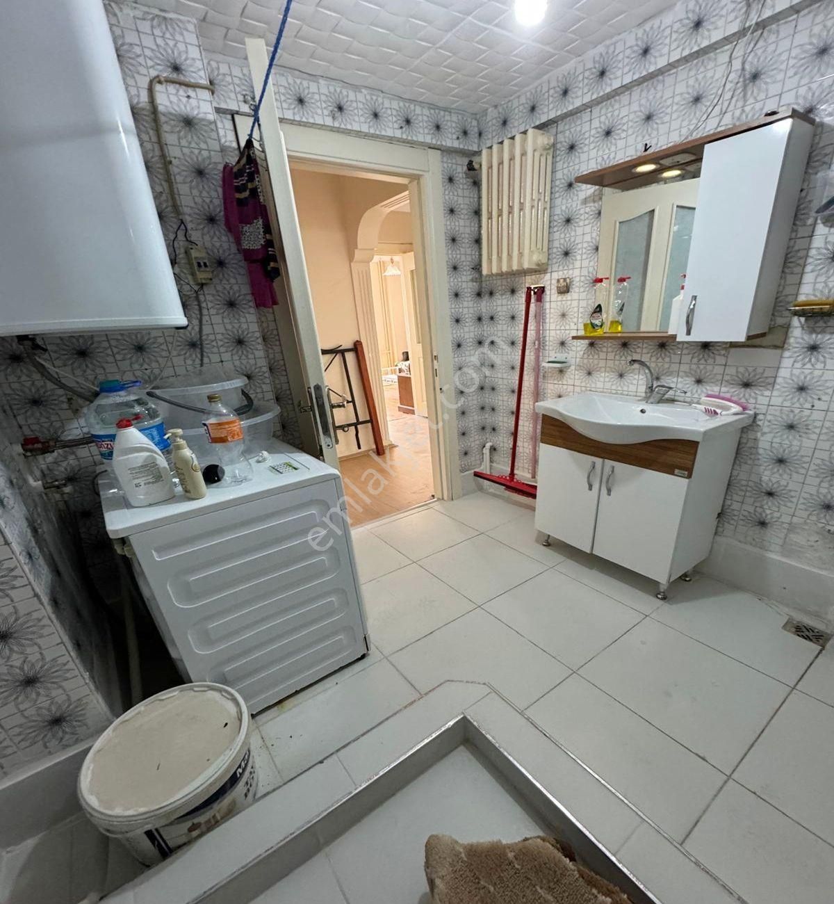 Avcılar Denizköşkler Öğretmenler Caddesinde Mükemmel Fırsat 2+1 Asansörlü Daire - Görsel 5