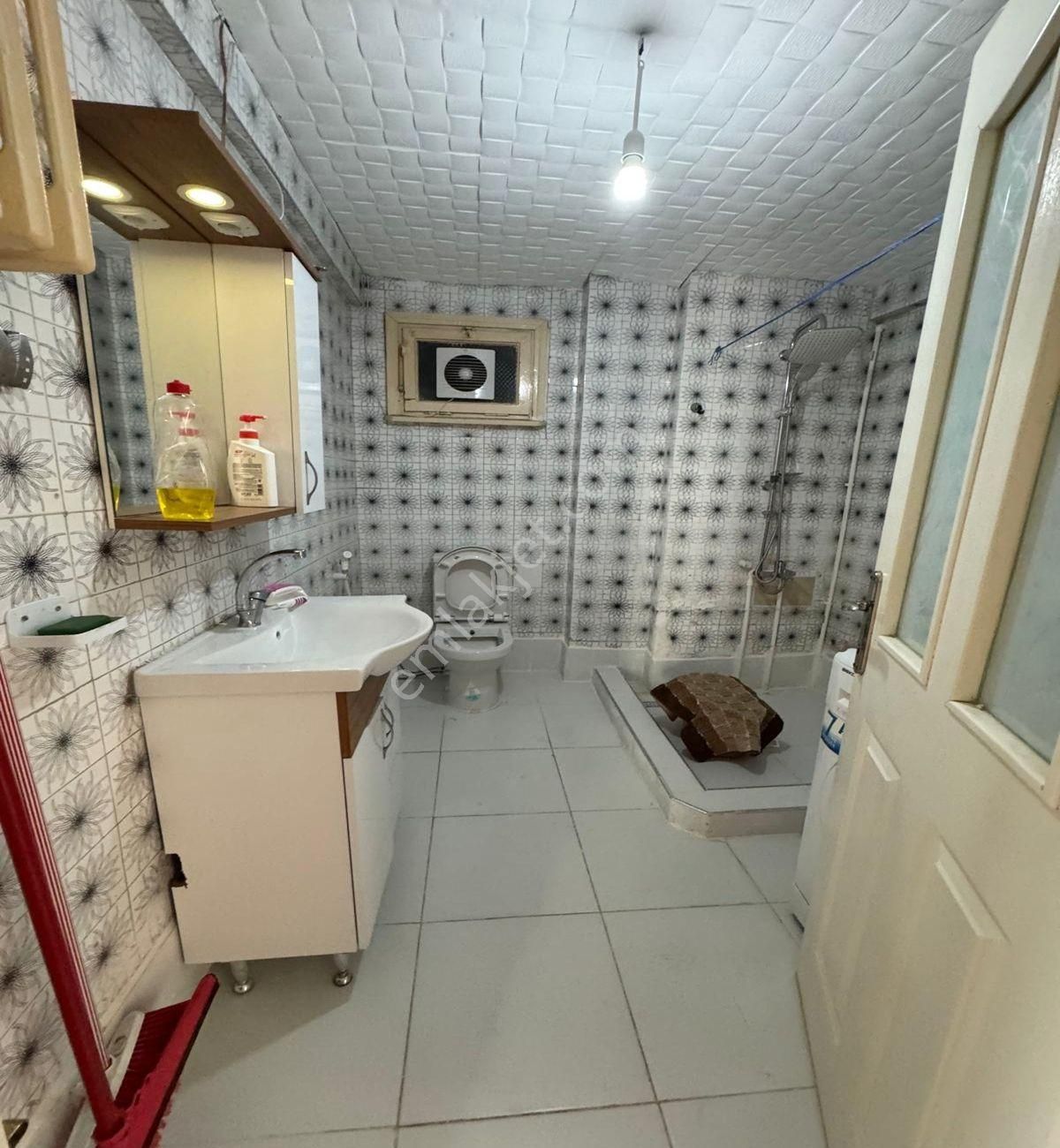 Avcılar Denizköşkler Öğretmenler Caddesinde Mükemmel Fırsat 2+1 Asansörlü Daire - Görsel 9