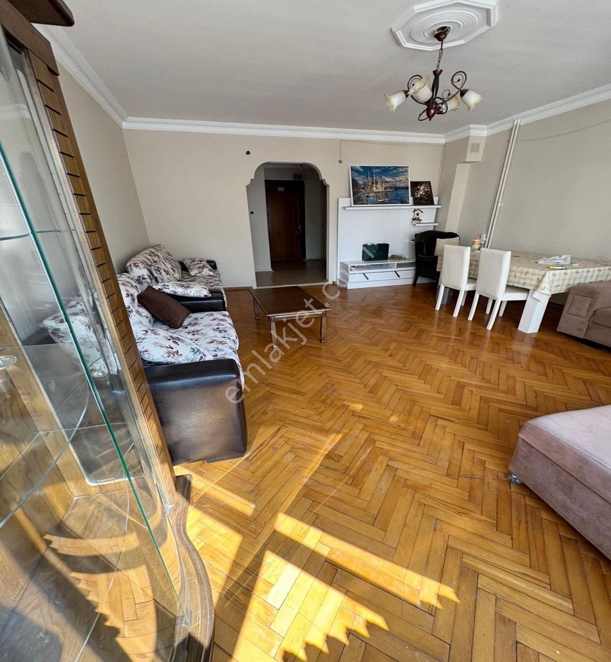 Avcılar Denizköşkler Öğretmenler Caddesinde Mükemmel Fırsat 2+1 Asansörlü Daire - Görsel 16