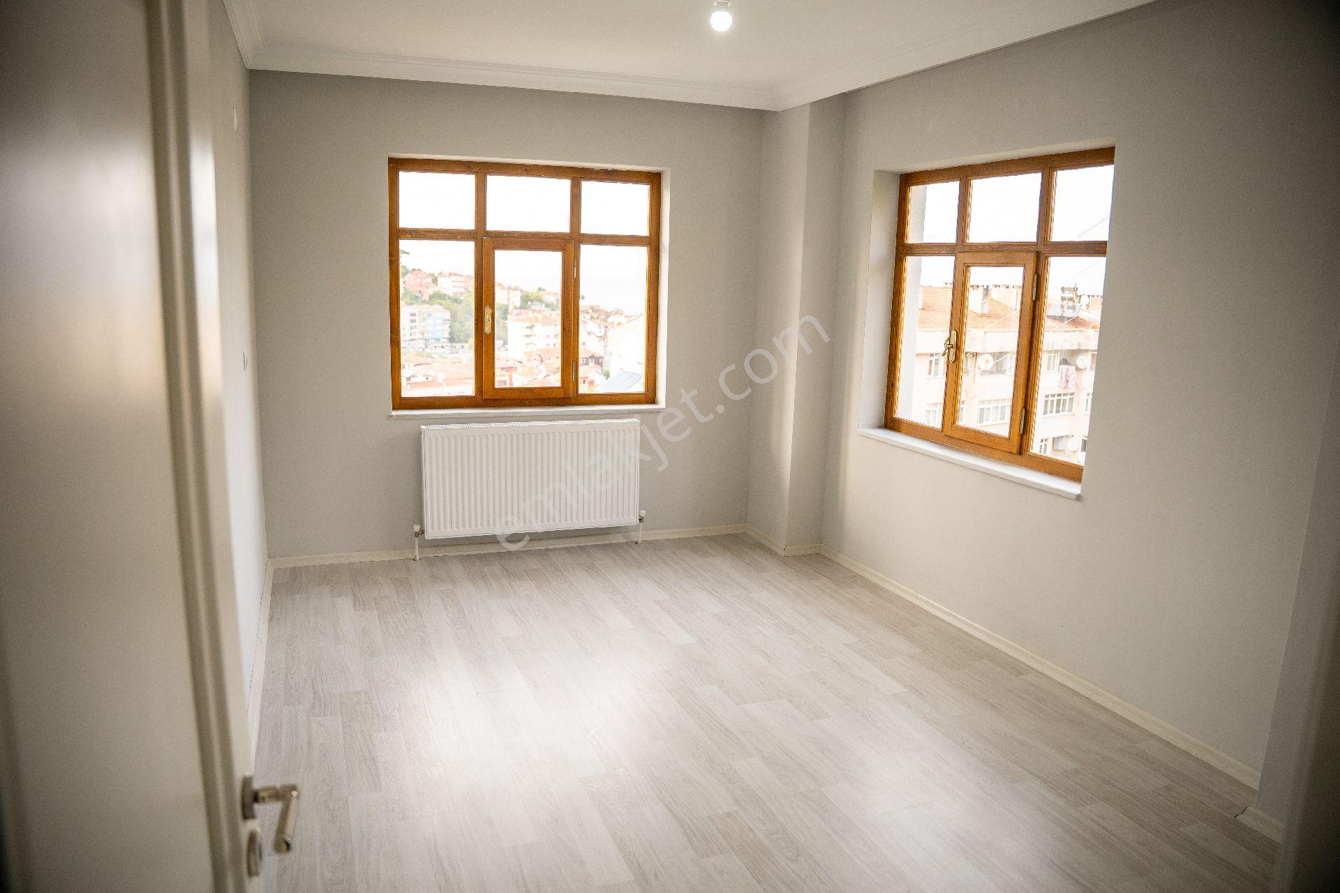 Kastamonu İnebolu Yukarı Hatıpbağı Mahallesi Nde 3 Katlı Satılık Konak - Görsel 29