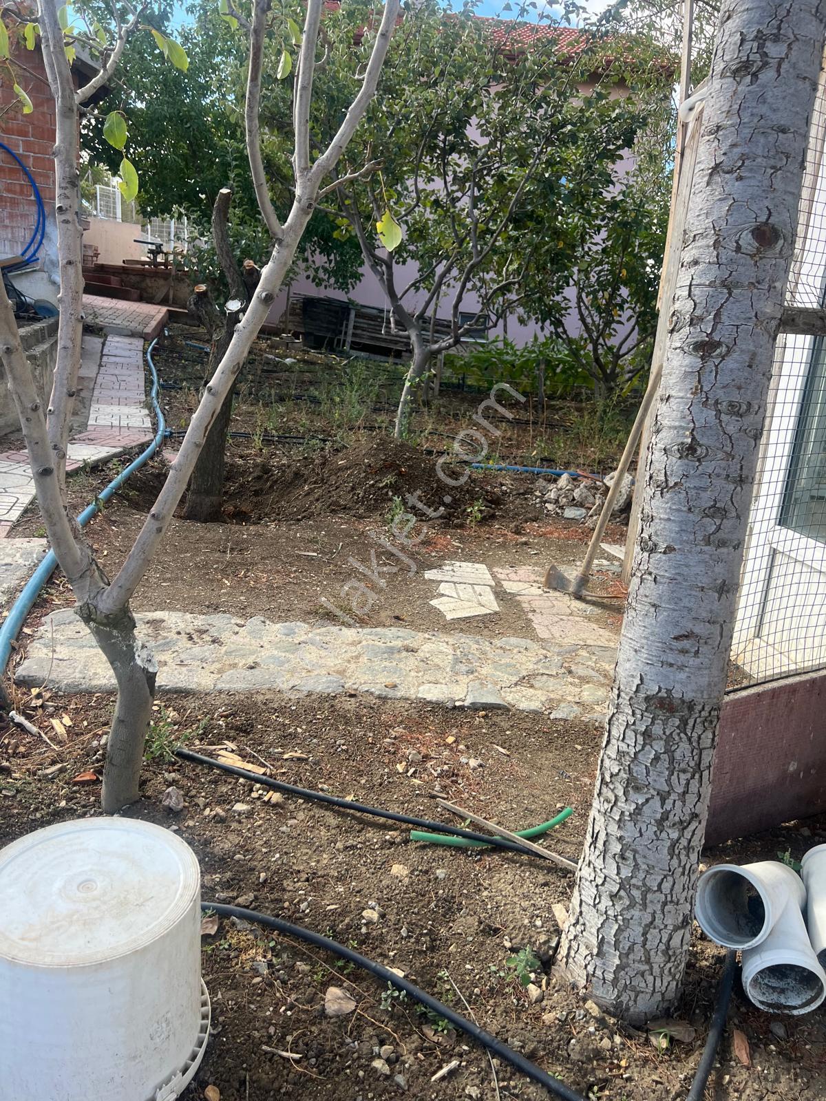 Arkadaş Emlaktan Çoraklık Mevki Avukatlar Sitesinde 2 Katlı Satlık Villa - Görsel 6