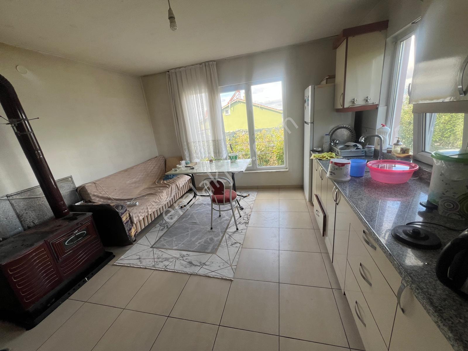 Arkadaş Emlaktan Çoraklık Mevki Avukatlar Sitesinde 2 Katlı Satlık Villa - Görsel 19
