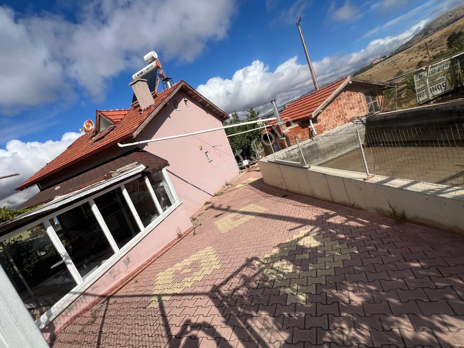 Arkadaş Emlaktan Çoraklık Mevki Avukatlar Sitesinde 2 Katlı Satlık Villa - Görsel 4
