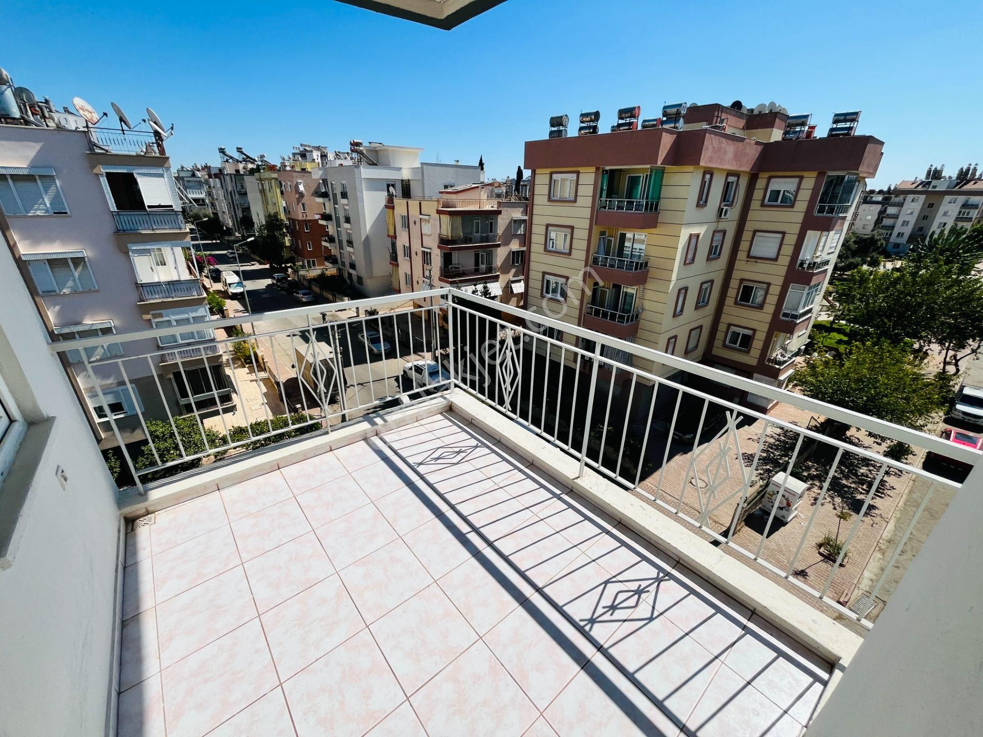 Yenigün 'de Önü Full Açık Geniş Güney Cephe 3+1 - Görsel 12