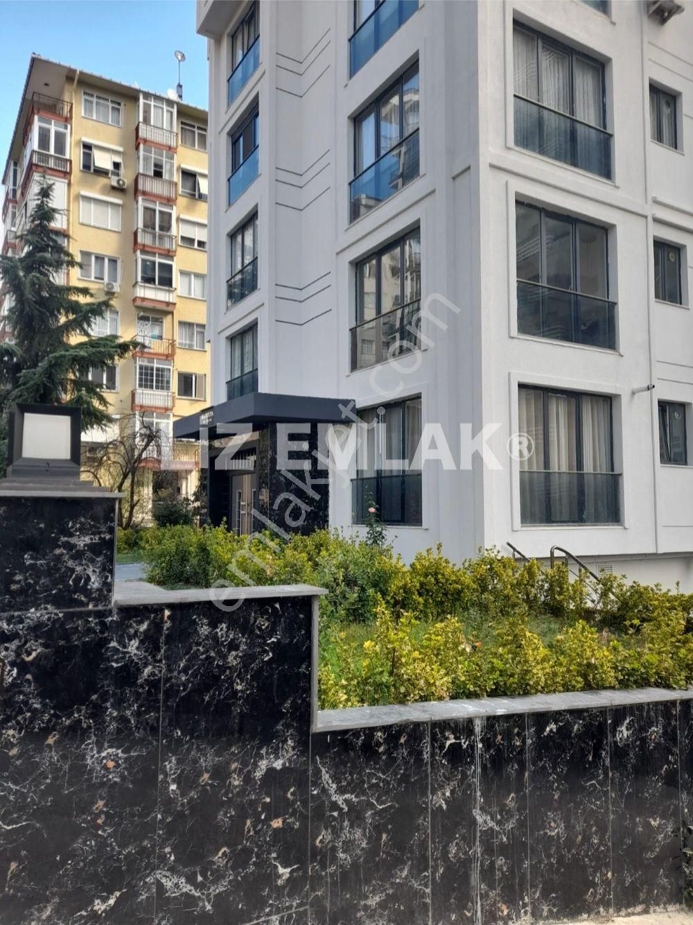 Suadiye Ayşekadın'da Metro Marmaray'a Yakın Genç Binada 2+1 - Görsel 27