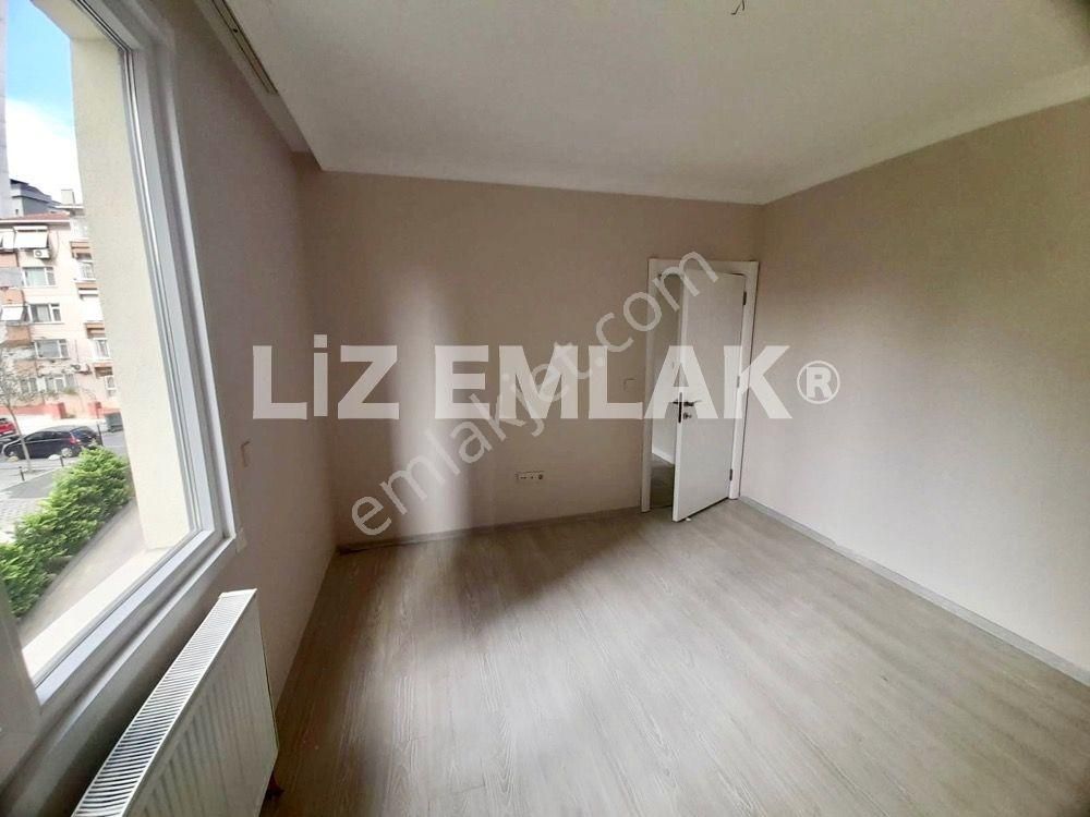 Suadiye Ayşekadın'da Metro Marmaray'a Yakın Genç Binada 2+1 - Görsel 25