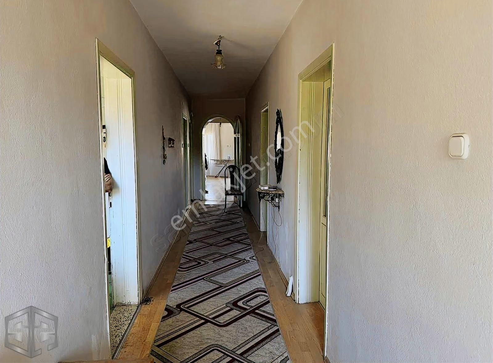 Selçuk Oteller Bölgesinde Pansiyon Ruhsatına Uygun Satılık Bina - Görsel 7