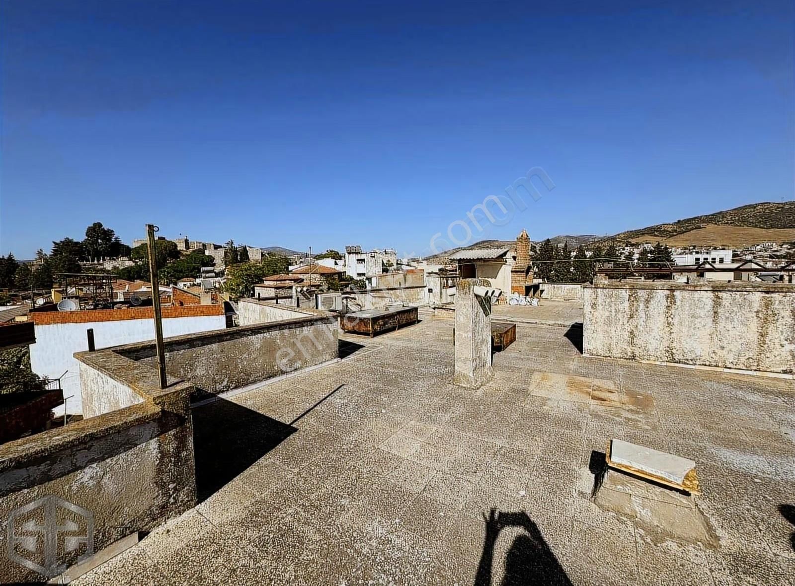 Selçuk Oteller Bölgesinde Pansiyon Ruhsatına Uygun Satılık Bina - Görsel 8