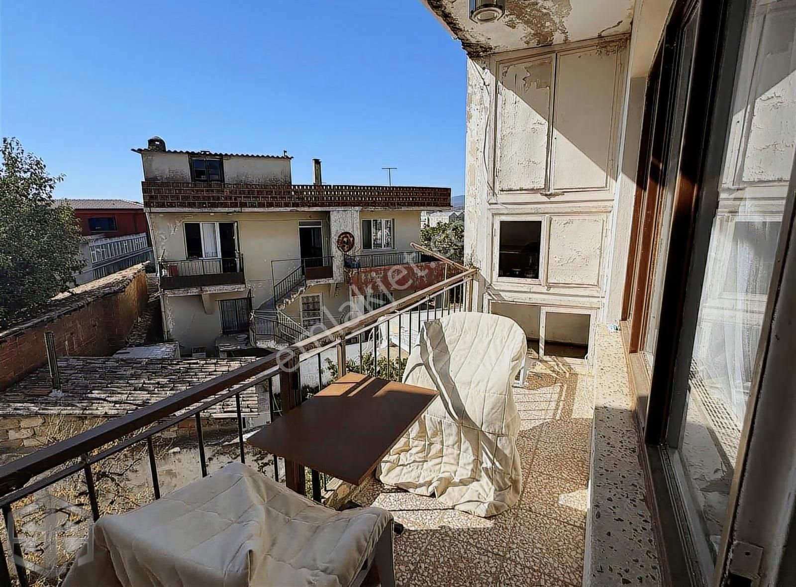 Selçuk Oteller Bölgesinde Pansiyon Ruhsatına Uygun Satılık Bina - Görsel 16