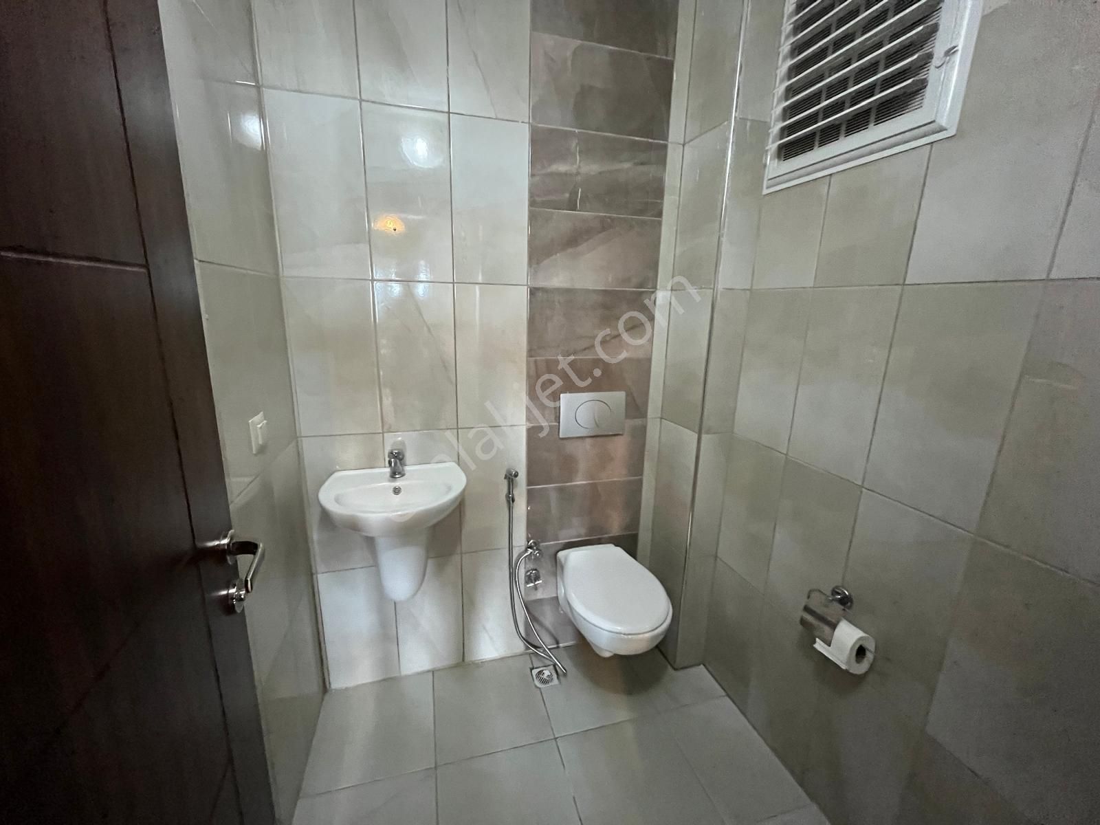 Trabzon Yalıncak'ta 4+1 Lüks Eşyalı Kiralık Daire (uzun Süreli) - Görsel 14