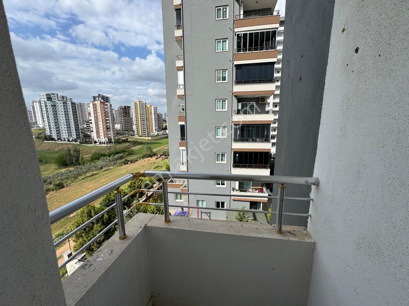 Remint’den Sarıçam Gültepe Mahallesinde 3+1 Açık Mutfak Giyinme Odalı Hasarsız Satılık Daire Kaçmaz! - Görsel 11