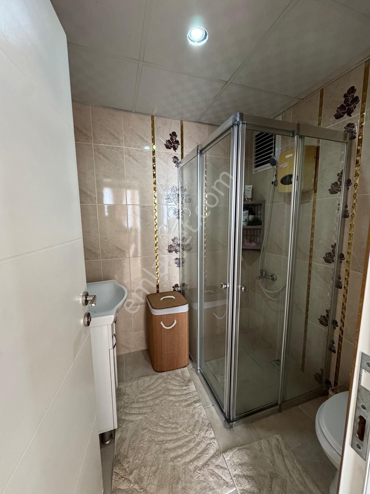 Remint’den Sarıçam Gültepe Mahallesinde 3+1 Açık Mutfak Giyinme Odalı Hasarsız Satılık Daire Kaçmaz! - Görsel 4