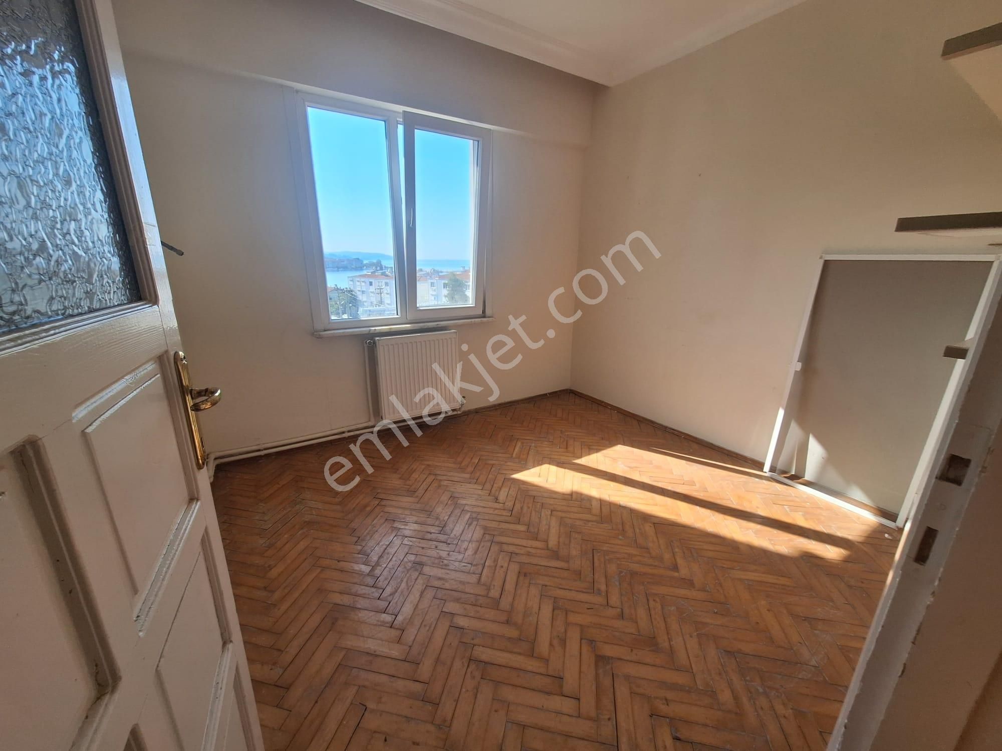 Yalova Çınarcık Çamlık Mahallesinde Kiralık 2+1 Boş Daire - Görsel 2