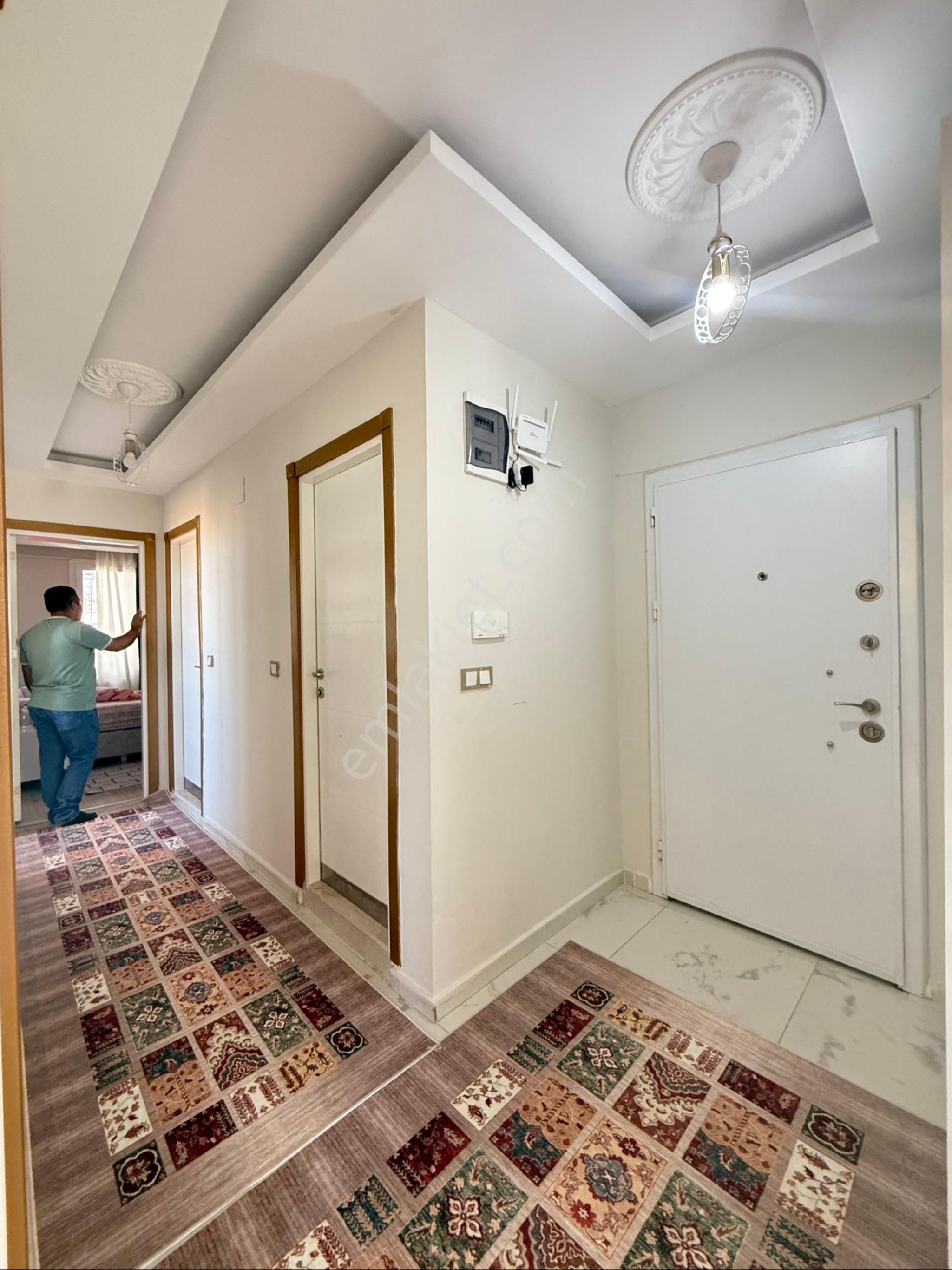 Remint’den Sarıçam Gültepe Mahallesinde 3+1 Açık Mutfak Giyinme Odalı Sirek Hasarsız Satılık Daire!! - Görsel 2