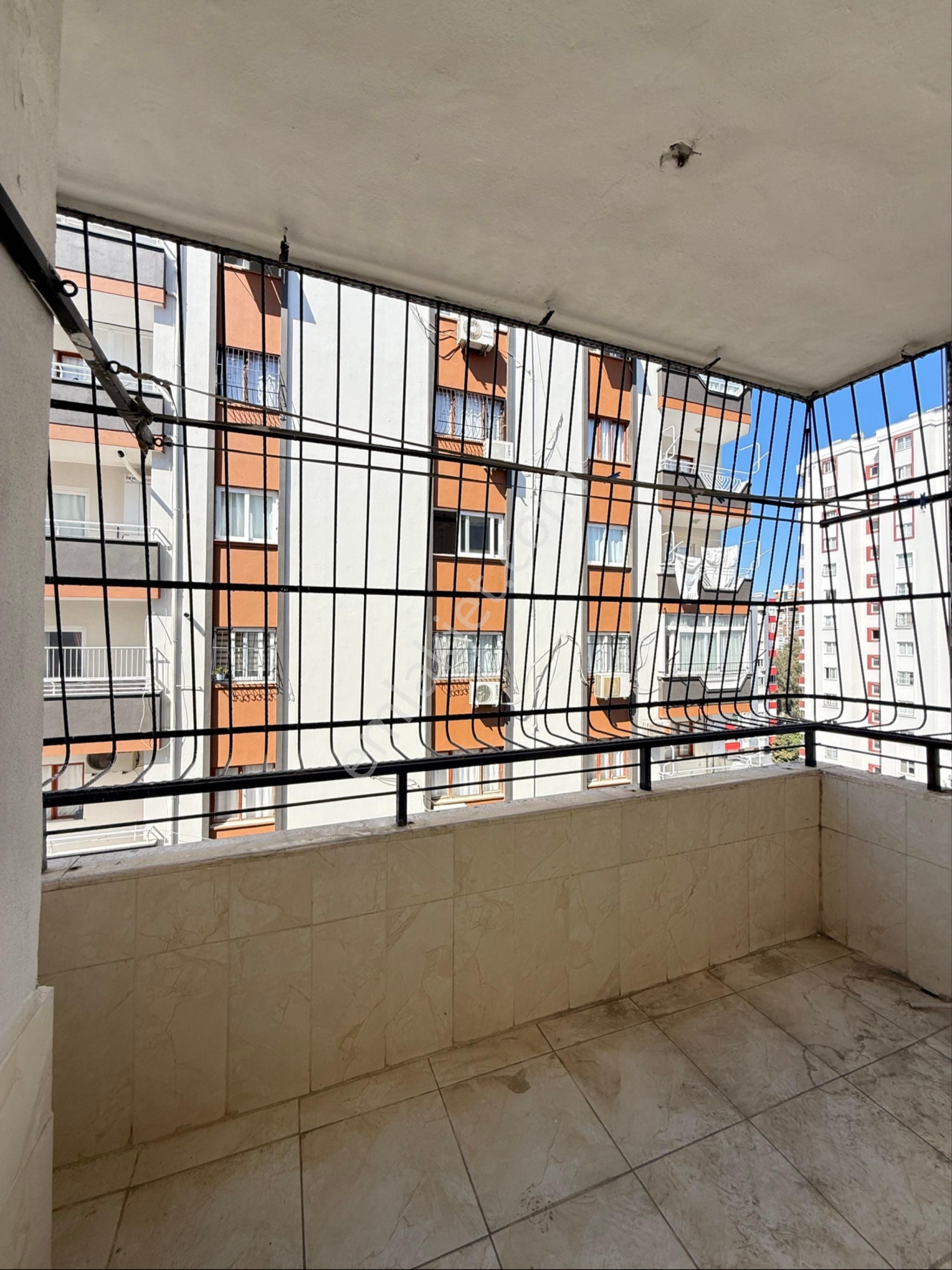 Remint’den Toros Mahallesinde Geniş 3+1 Kapalı Mutfak Doğalgazlı Satılık Daire Kaçmaz Uygun Fiyat…. - Görsel 12