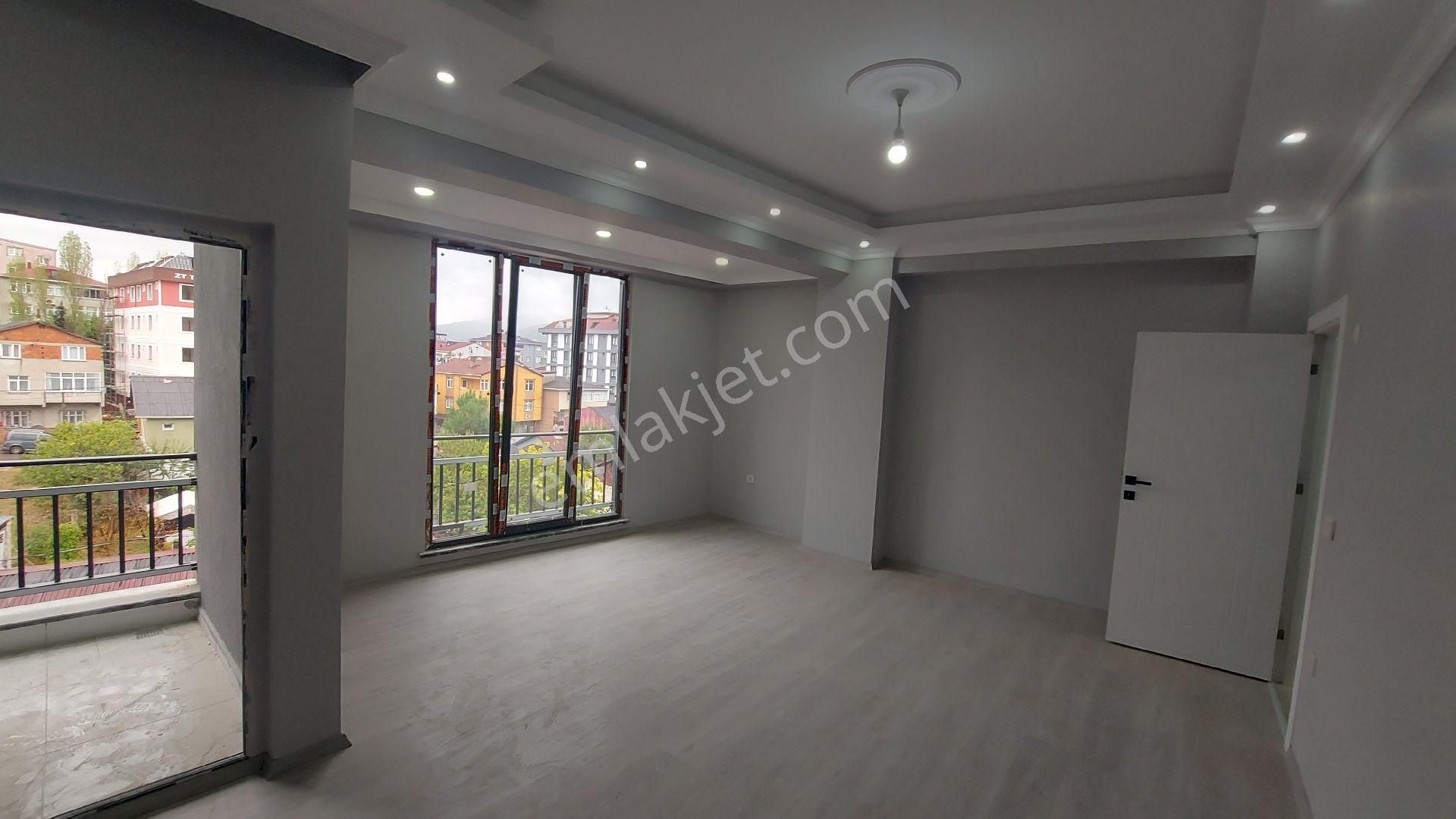 Sultanbeyli Ahmet Yesevi Mahallesi'nde Satılık 2+1 Ara Kat Daire - Görsel 6