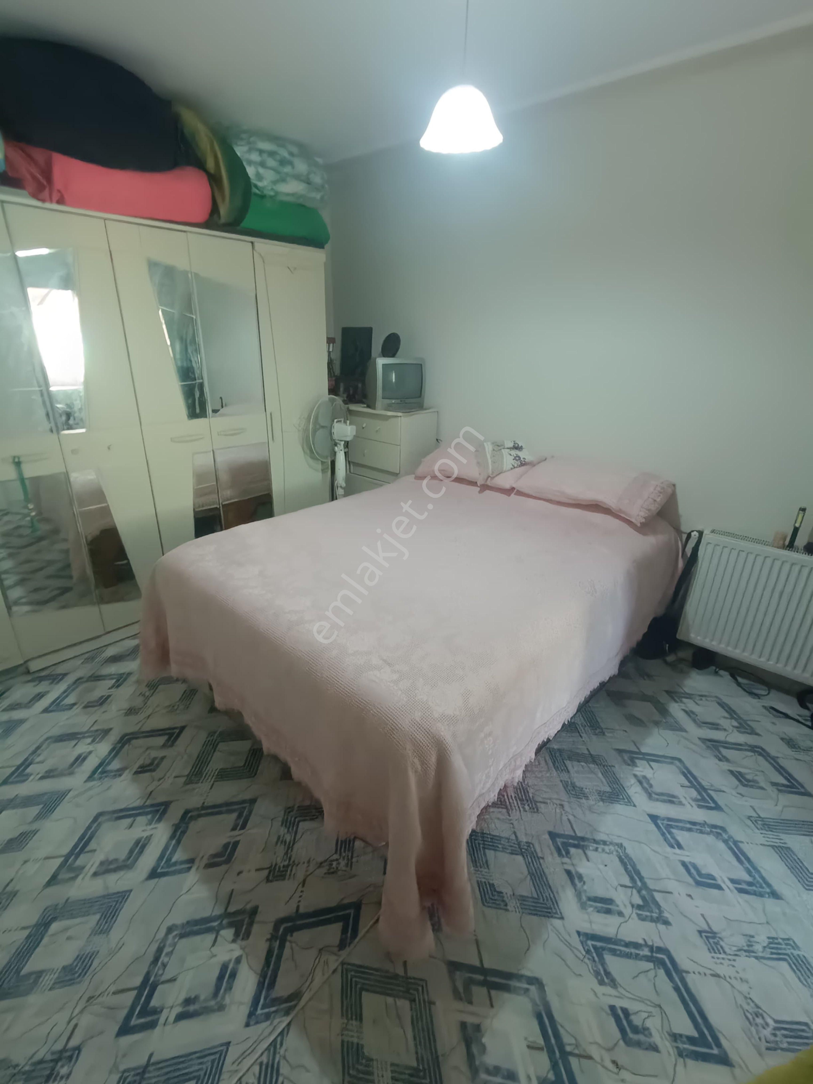 2+1 Çocuk Odalı Hasarsız Doğalgaz Kombili Daire - Görsel 12