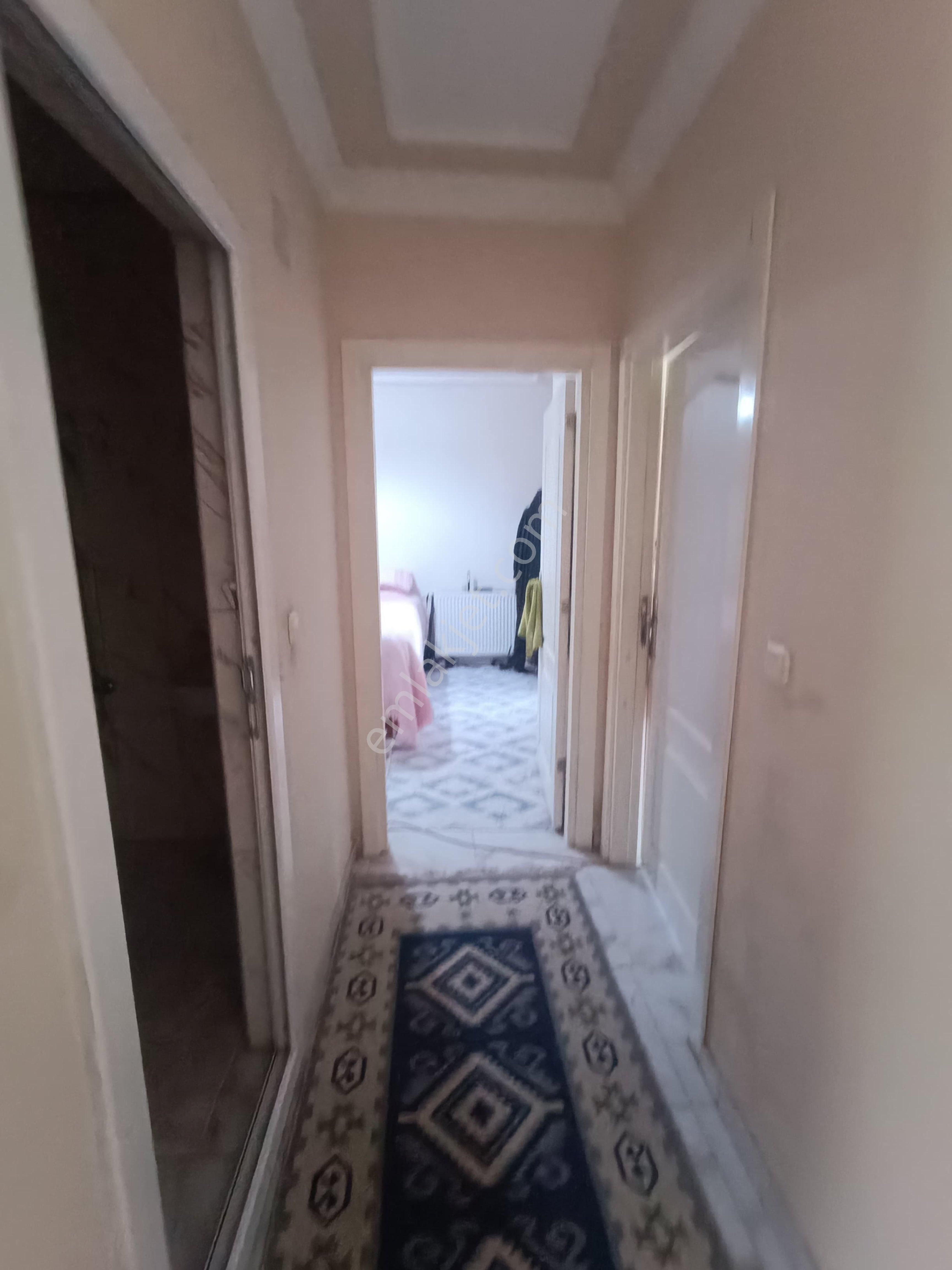 2+1 Çocuk Odalı Hasarsız Doğalgaz Kombili Daire - Görsel 7