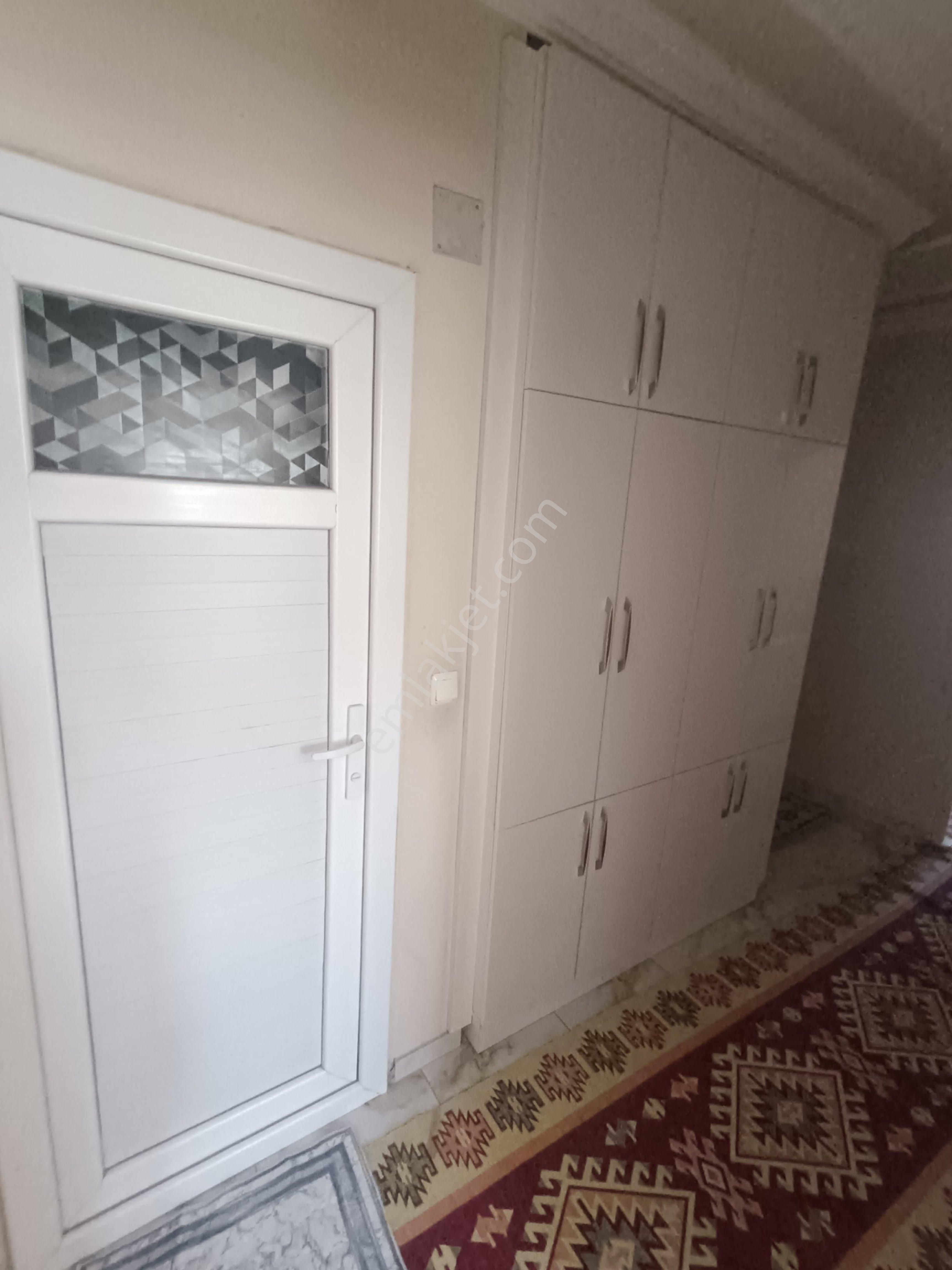 2+1 Çocuk Odalı Hasarsız Doğalgaz Kombili Daire - Görsel 6