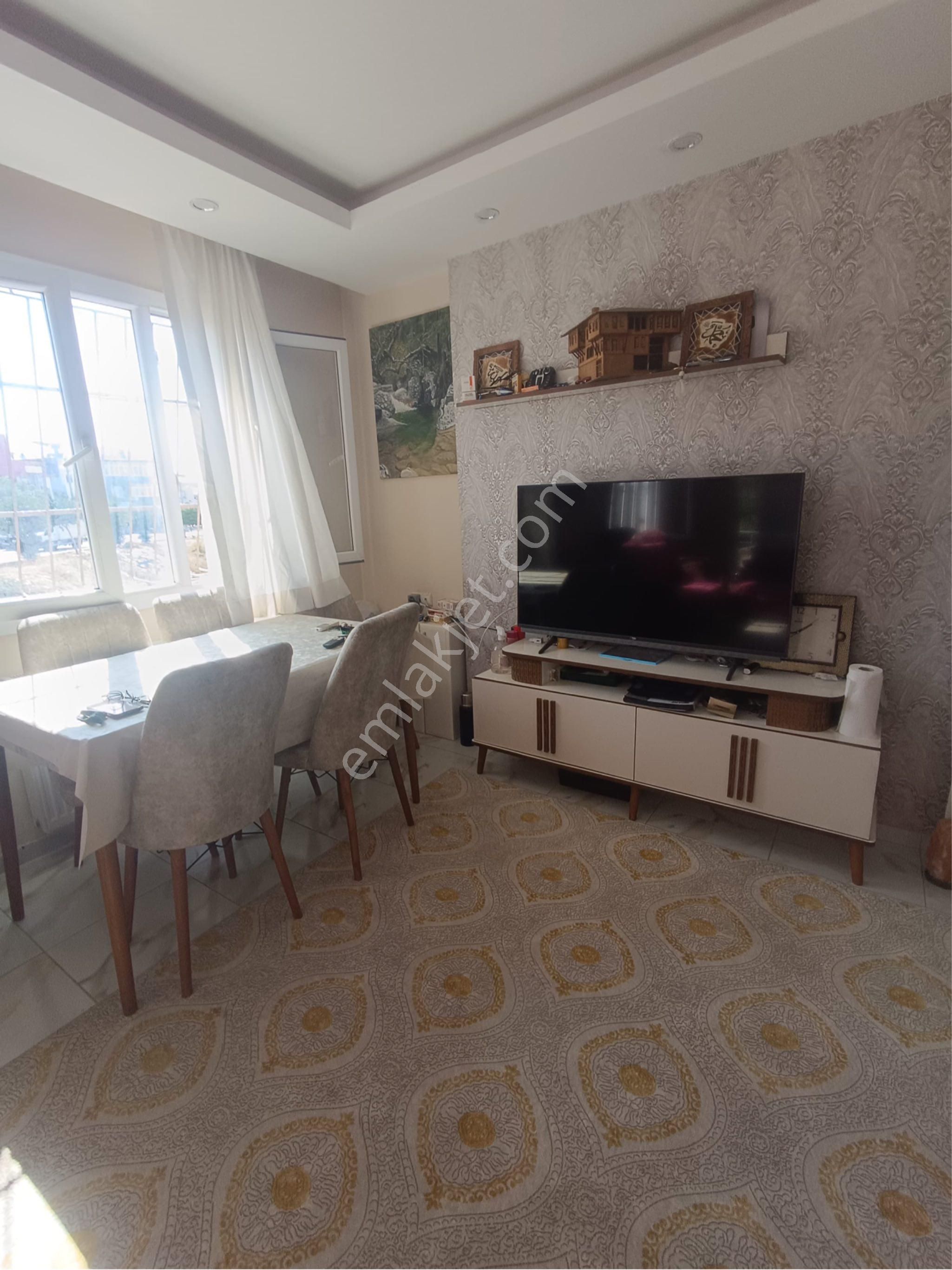 2+1 Çocuk Odalı Hasarsız Doğalgaz Kombili Daire - Görsel 4