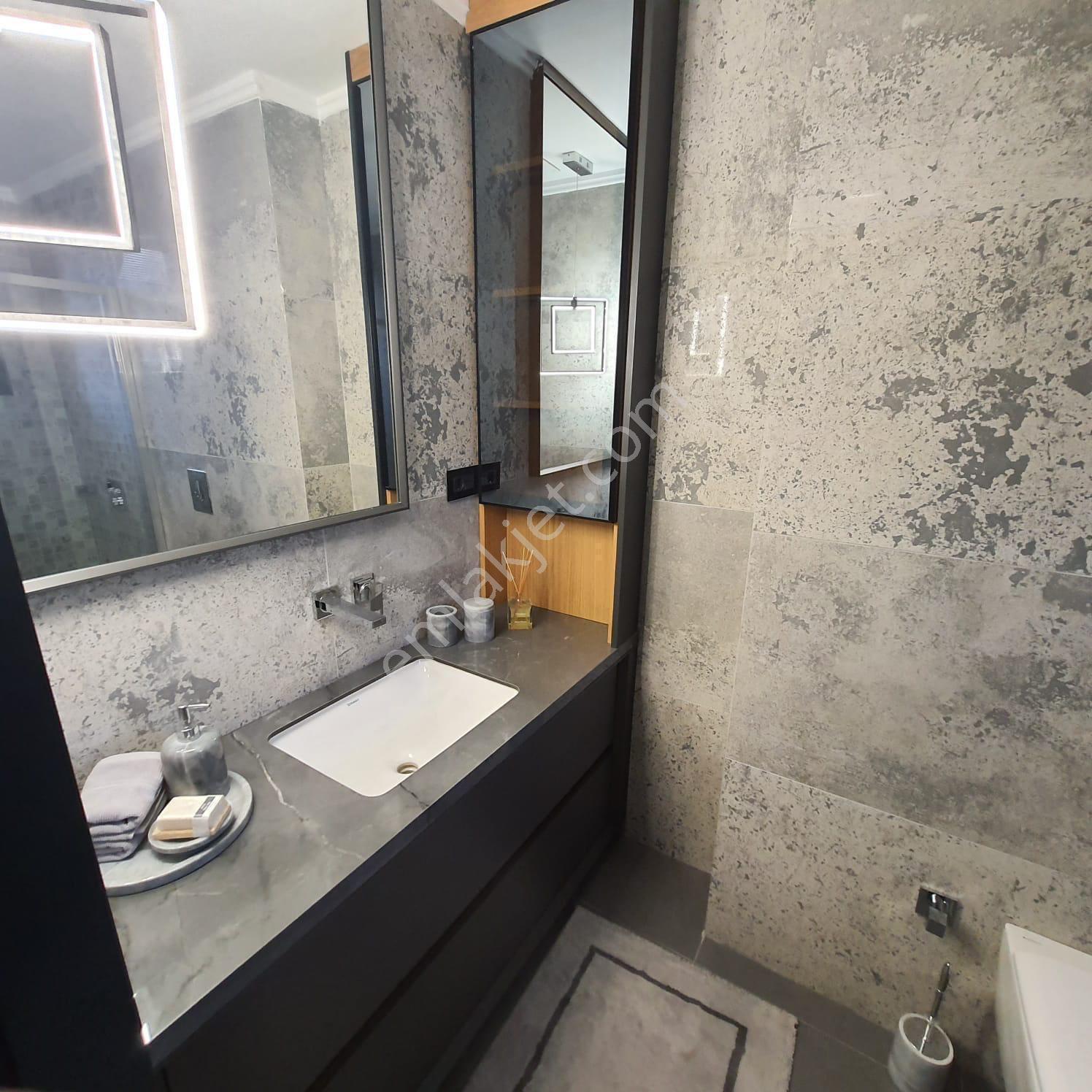 Davutlar'da 400m2 Arsa İçinde Özel Havuzlu Satılık Villa - Görsel 16
