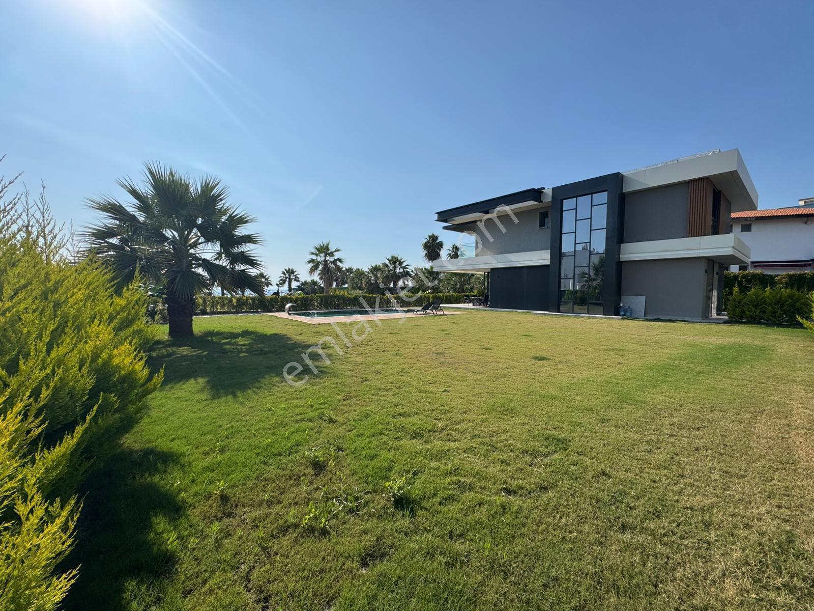 Davutlar'da 400m2 Arsa İçinde Özel Havuzlu Satılık Villa - Görsel 25