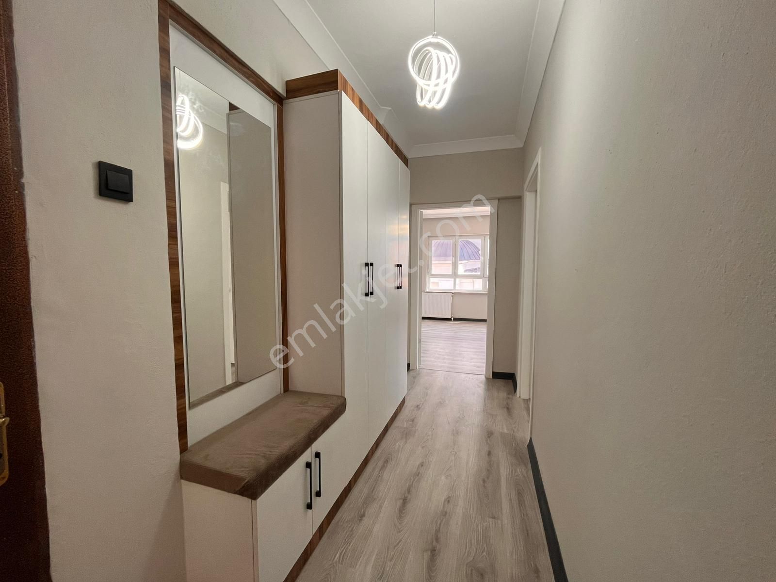 Ankara Kazanç'tan Full Yapılı Cadde Cepheli Salon Bağımsız Satılık 3+1 Daire - Görsel 21