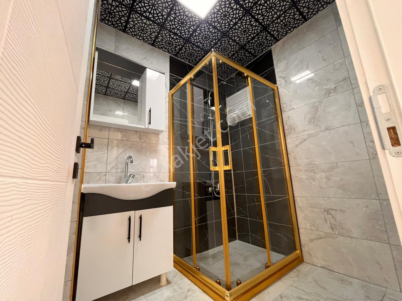 Ankara Kazanç'tan Full Yapılı Cadde Cepheli Salon Bağımsız Satılık 3+1 Daire - Görsel 32