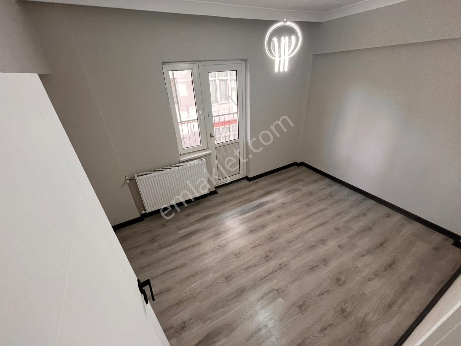 Ankara Kazanç'tan Full Yapılı Cadde Cepheli Salon Bağımsız Satılık 3+1 Daire - Görsel 18