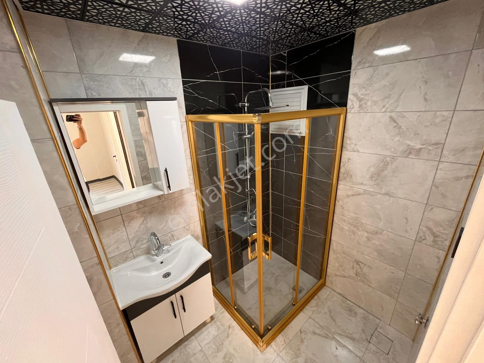 Ankara Kazanç'tan Full Yapılı Cadde Cepheli Salon Bağımsız Satılık 3+1 Daire - Görsel 31