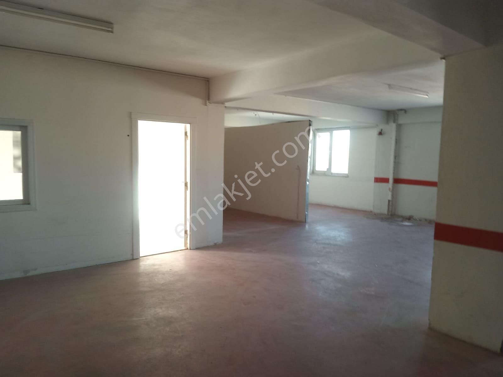 Fatih Emlaktan Burak Mh De 5 Katlı Kiralık İş Yeri - Görsel 8