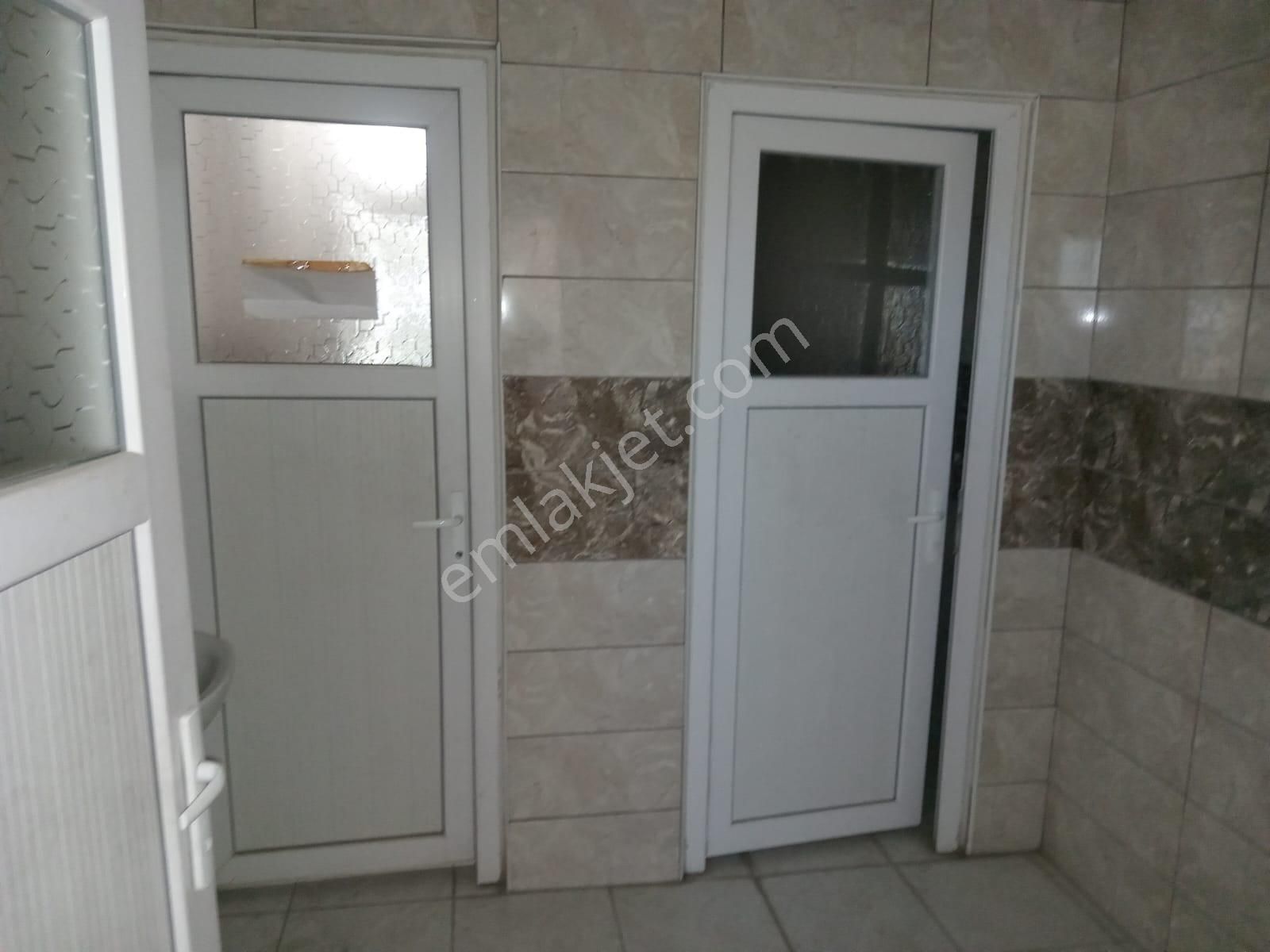 Fatih Emlaktan Burak Mh De 5 Katlı Kiralık İş Yeri - Görsel 5